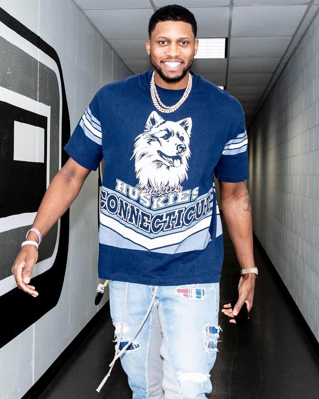 ルディ・ゲイのインスタグラム：「Great team win. Maybe it was the @unmrcnxx / @uconnhuskies  tee」