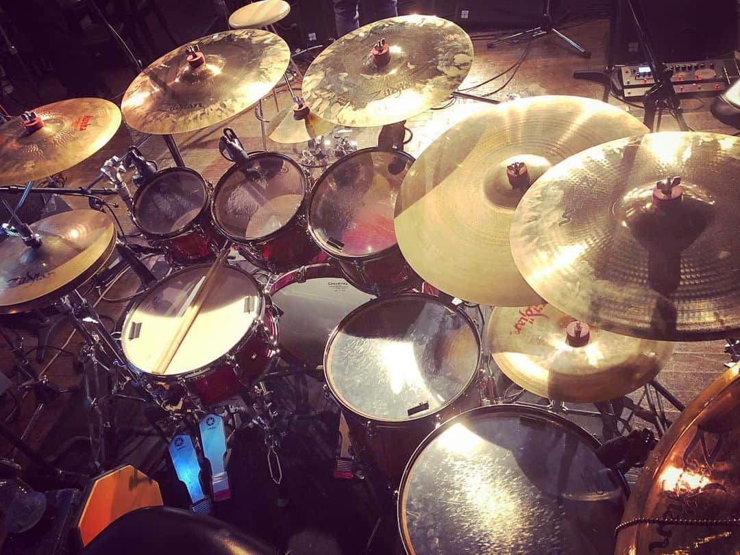 坂東慧のインスタグラム：「今日は目黒ブルースアレイにて、X-CHANGE！リハからめちゃ楽しい！ #yamahadrums #zildjiancymbals #zildjiansticks #aspr」