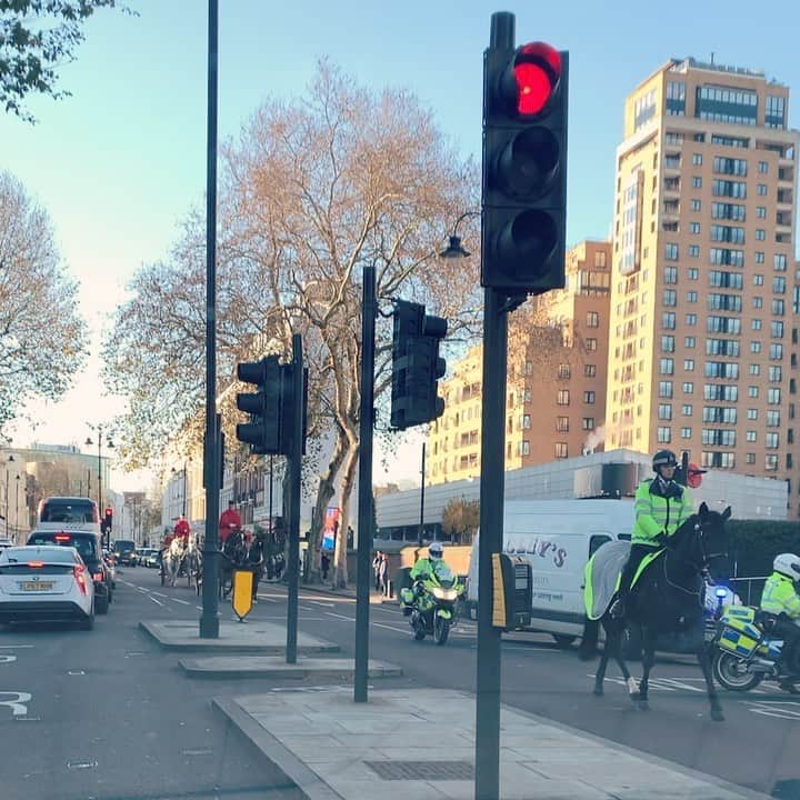 MEGのインスタグラム：「🇬🇧」