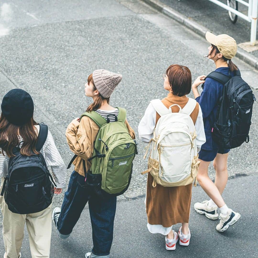 Coleman Japanのインスタグラム：「お気に入りのウォーカーを見つけよう❣️ ・ 使いやすくて、サイズ・カラーバリエーション豊富な大好評のコールマンのバックパック「WALKER シリーズ」。あなたはどれを選ぶ？ ・ ━━━━━━━━━━━━━━━ 🎒#私のコールマン 大募集🎒 コールマンのバッグを取り入れた、あなたのスタイルをぜひ教えてください🤗 #私のコールマン を付けて投稿して頂いた中から素敵なお写真は、コールマン公式SNSでご紹介させて頂きます♪ ━━━━━━━━━━━━━━━ ・ ・ ・ @mer0217 @you_miyazaki @maaanyaka @miyoshikun @marumaru1530 #灯そうColeman #灯そうコールマン #灯そう #Coleman #コールマン #Backpack #バックパック #Rucksack #リュックサック #リュック #Daypack #デイパック #リュック女子 #WALKERシリーズ #walker25 #walker33 #ウォーカー #ウォーカー25 #ウォーカー33 #コールマンリュック #黒リュック #merweb #mer」