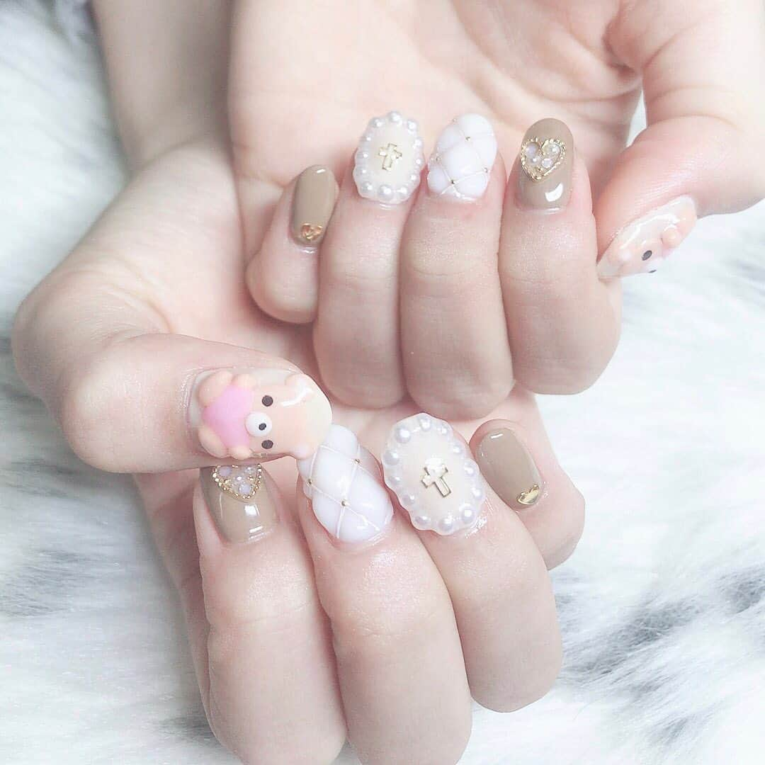 長谷川玲奈さんのインスタグラム写真 - (長谷川玲奈Instagram)「＊new nail  bear🧸 ネイリストさんがアニメ好きでお話が凄く盛り上がって楽しかった」12月4日 19時52分 - bbg_rena0315