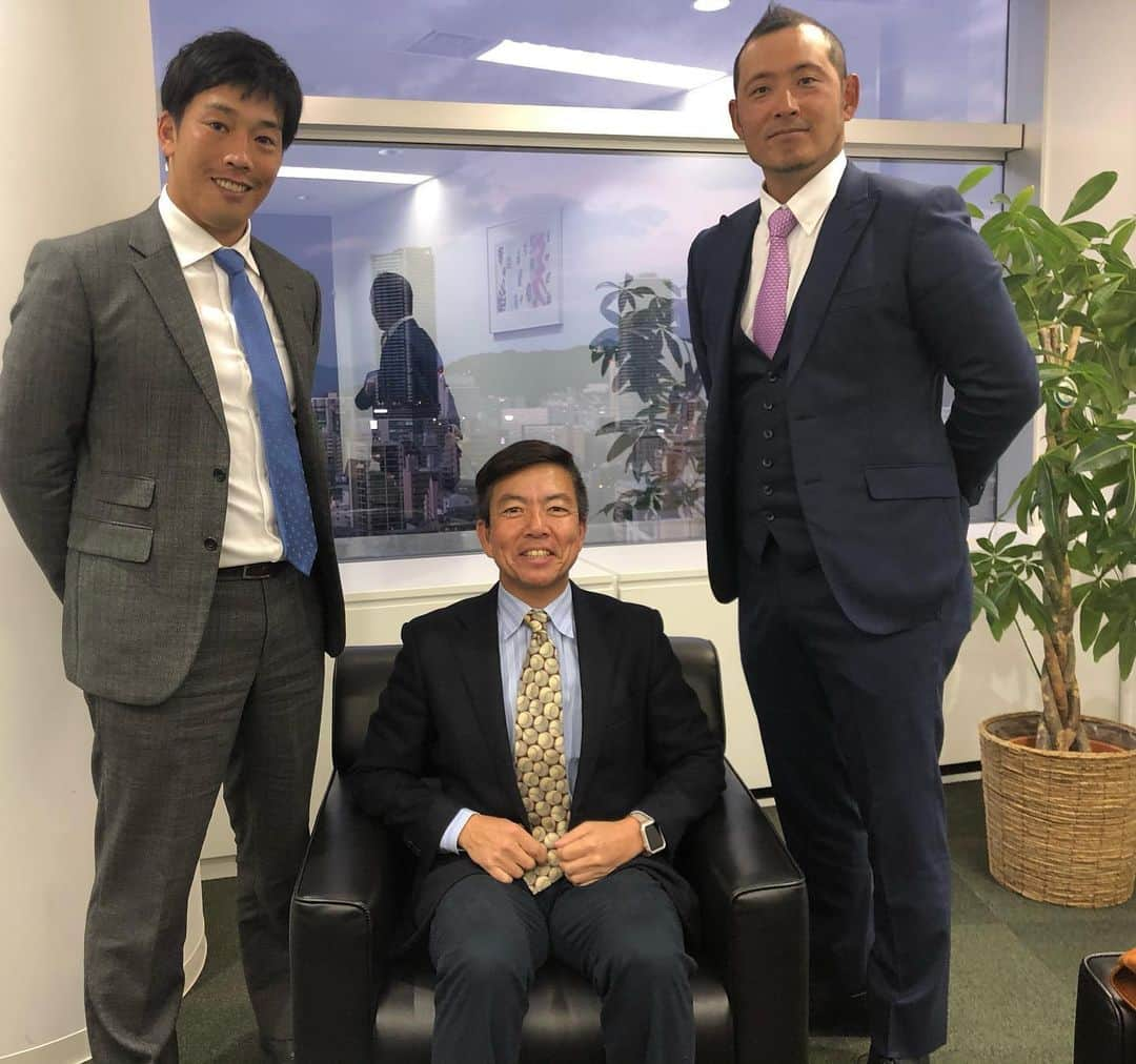 天谷宗一郎さんのインスタグラム写真 - (天谷宗一郎Instagram)「鹿島建設さんで先輩の広瀬さん、RCCアナウンサーの本名さんとトークショーをさせていただきました！  #RCC中国放送 #本名正憲 さん #ベテランの味 #広瀬純  #話がうまい #天谷宗一郎 #負けていられない」12月4日 20時23分 - soichiroamaya