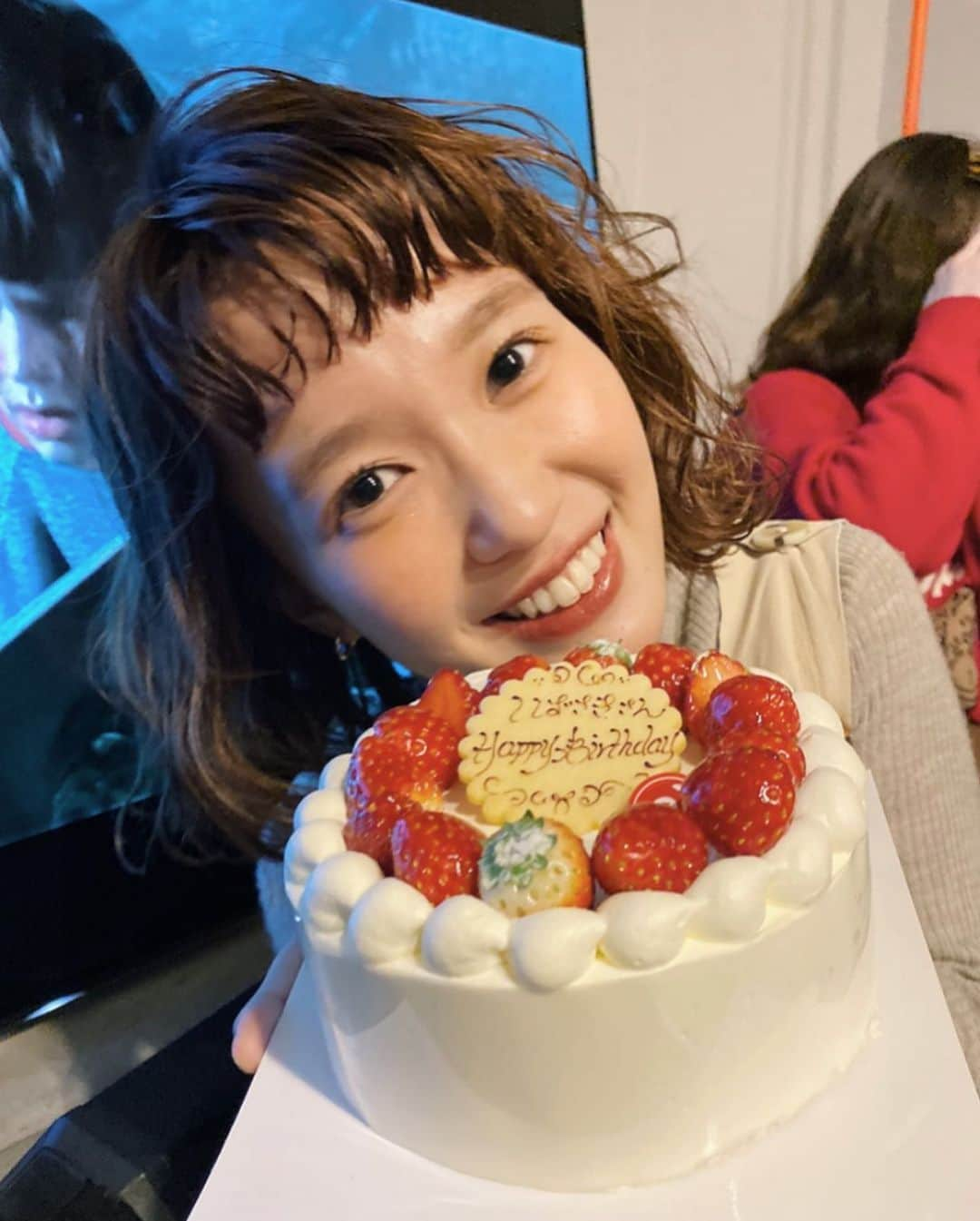 柴田紗希さんのインスタグラム写真 - (柴田紗希Instagram)「2019.12.4 無事に28歳になりました！ 人を優しい気持ちに 笑顔にできる人になれるように 芯を持って進みます☺︎ leadsにもかいたけど、 柴田紗希に産まれてこれたからには 柴田紗希ができること 柴田紗希にしかできないことを これからも続けていく人生送ります！ いつもいつも 手を貸してくれて 本当にありがとう！！！」12月4日 21時56分 - shibasaaki