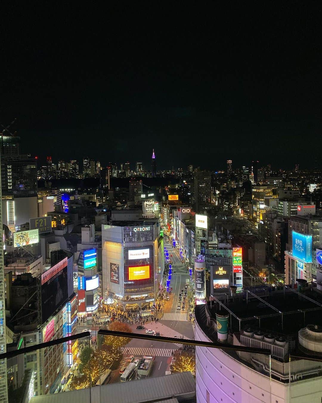 加藤雛さんのインスタグラム写真 - (加藤雛Instagram)「明日からオープンする 東急プラザ渋谷のレセプションに行ってきたよ。  渋谷の景色が一望出来て綺麗だった🌃  #東急プラザ渋谷 #tokyuplazashibuya」12月4日 22時34分 - hina1213