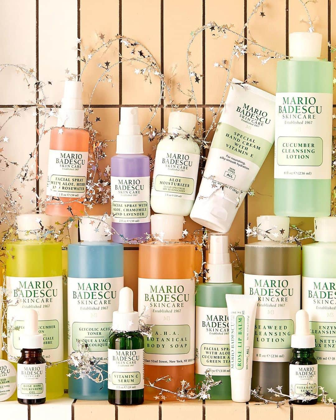 Urban Outfittersさんのインスタグラム写真 - (Urban OutfittersInstagram)「Hands up if you love @mariobadescu as much as we do! If you're in NYC, come celebrate the holiday season with @mariobadescu and @tarmarz tomorrow, 12/5, at UO Herald Square from 7-9pm. Follow along with @UONewYork for more info—we'll see you there! #UOBeauty」12月5日 9時01分 - urbanoutfitters