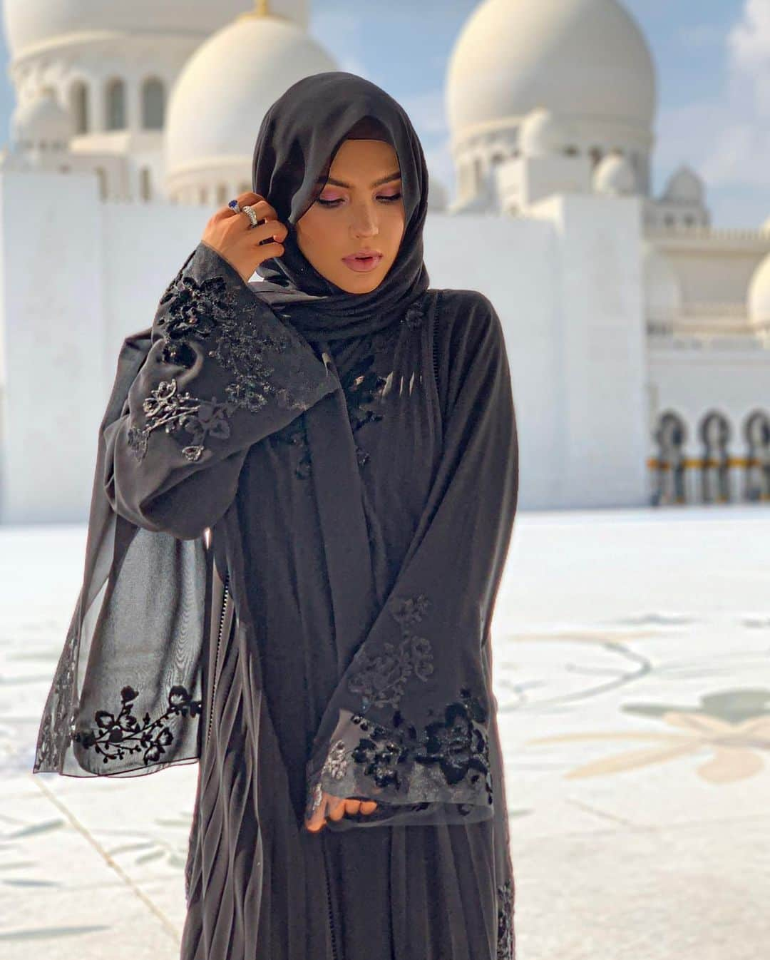 ベリンダさんのインスタグラム写真 - (ベリンダInstagram)「Abu Dhabi 🕌」12月5日 9時48分 - belindapop