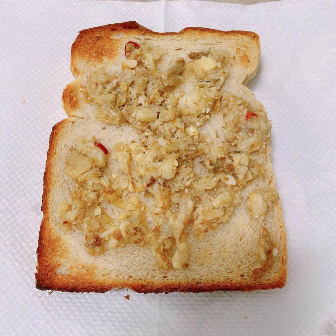 古川未鈴のインスタグラム：「やみつきニシンを添えて  #今日のトースト」