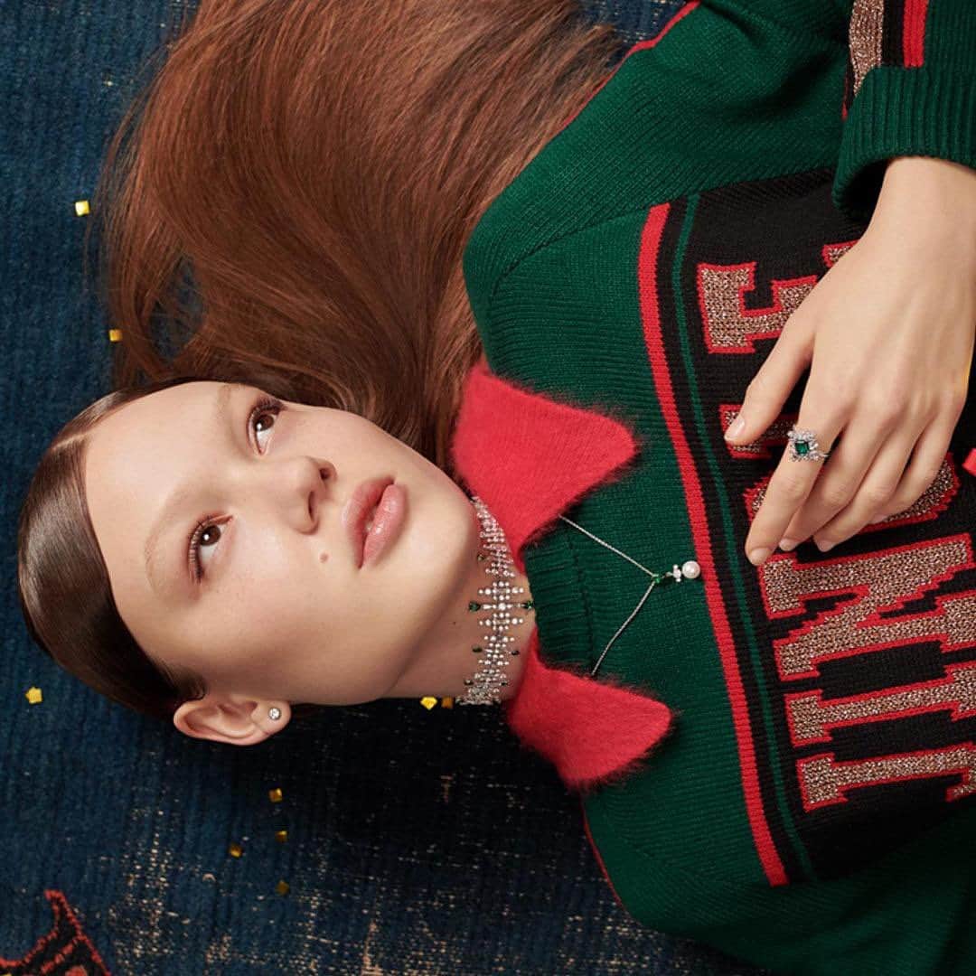 のインスタグラム：「Nothing says you're in the holiday spirit more than wearing an ugly sweater. Make yours fashion with Swarovski. #SparkDelight」
