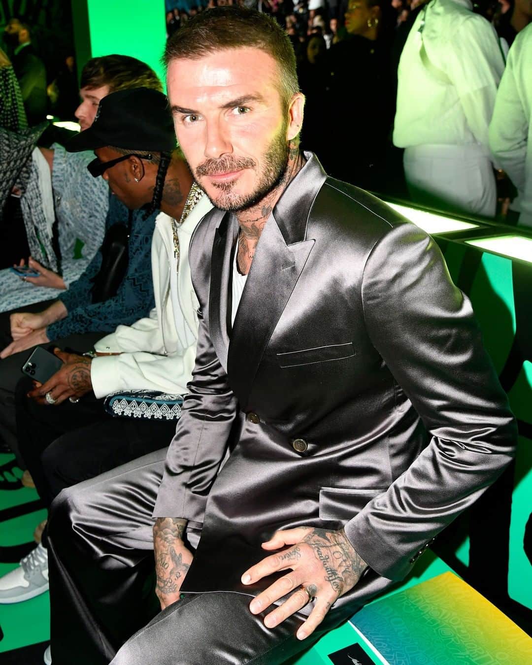 GQさんのインスタグラム写真 - (GQInstagram)「David Beckham was just one of many heavy-hitters watching from the front row as Dior designer Kim Jones hit the beach in Miami, armed with Jordan and Stussy collabs, for the brand’s Pre-Fall 2020 show. Hit the link in bio to read @nikkiogun’s writeup on the collection.」12月5日 3時01分 - gq