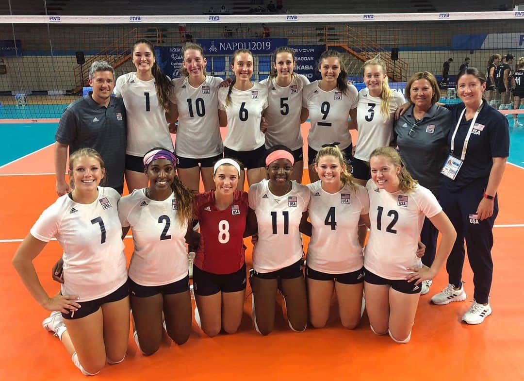 USA Volleyballさんのインスタグラム写真 - (USA VolleyballInstagram)「Our High Performance pipeline has 3️⃣2️⃣ coaches who were active this summer in #USAVhp programming and now taking part in the @NCAAVolleyball Division I Tournament. --- Who did double duty? Find out on usavolleyball.org.」12月5日 3時11分 - usavolleyball