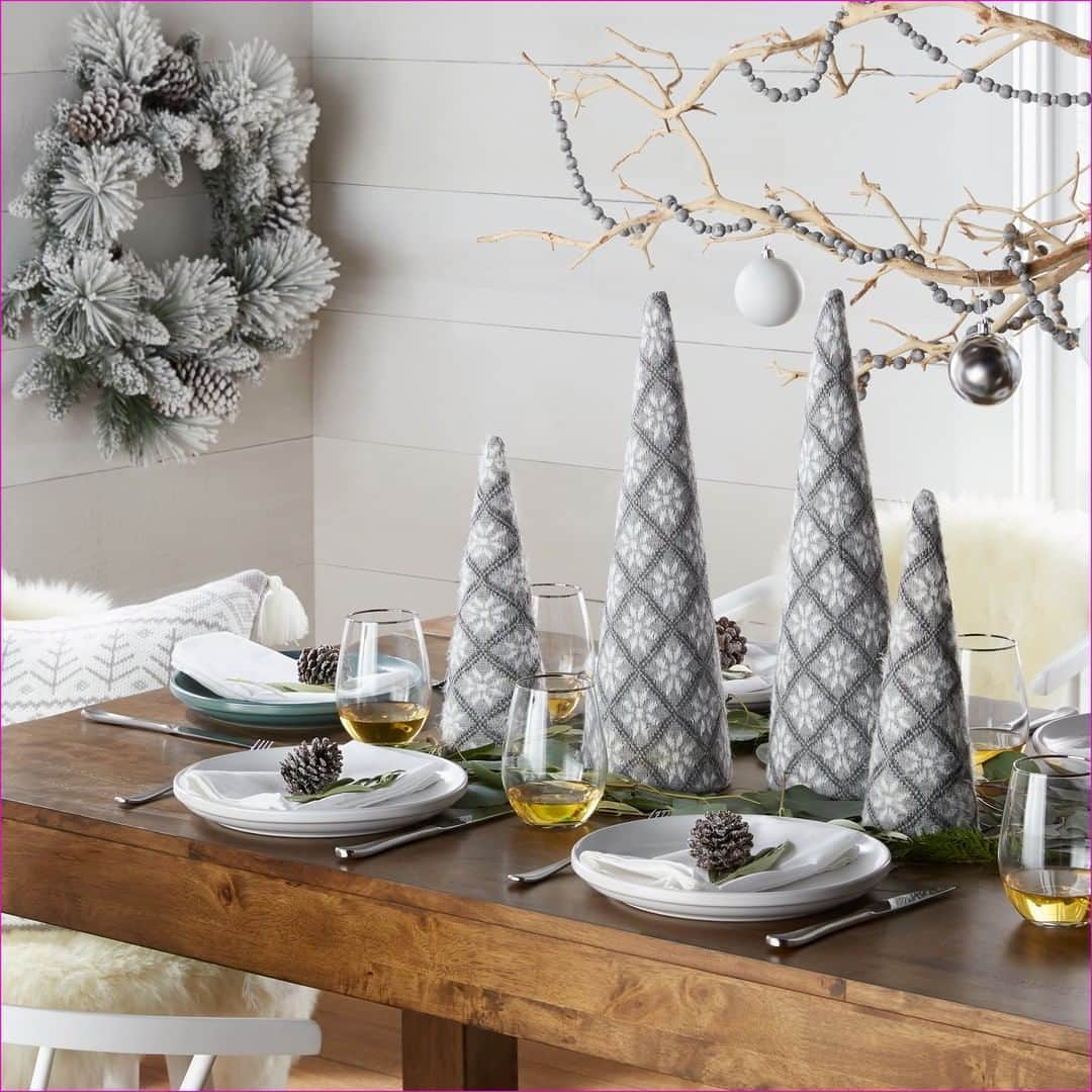Wal-Mart Stores, Incのインスタグラム：「Put a twist on your traditional decor and dish out something new! Eat, drink, and be merry in Scandinavian style with #WalmartHome. 🌟」