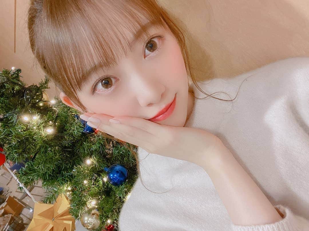 堀未央奈さんのインスタグラム写真 - (堀未央奈Instagram)「From Twitter 乃木坂46 @nogizaka46 🐦 2019年12月4日 22:11 このあと、23:45頃〜文化放送「レコメン！(#reco1134)」に堀未央奈が出演します！  皆さま、ぜひお聞きください！ https://twitter.com/nogizaka46/status/1202229037482905601 #🎄 #オテンキのり #文化放送 #レコメン #堀未央奈 #みおな #HoriMiona #乃木坂46 #Nogizaka46 #2期生 #岐阜県 #東京」12月5日 3時36分 - horimiona46