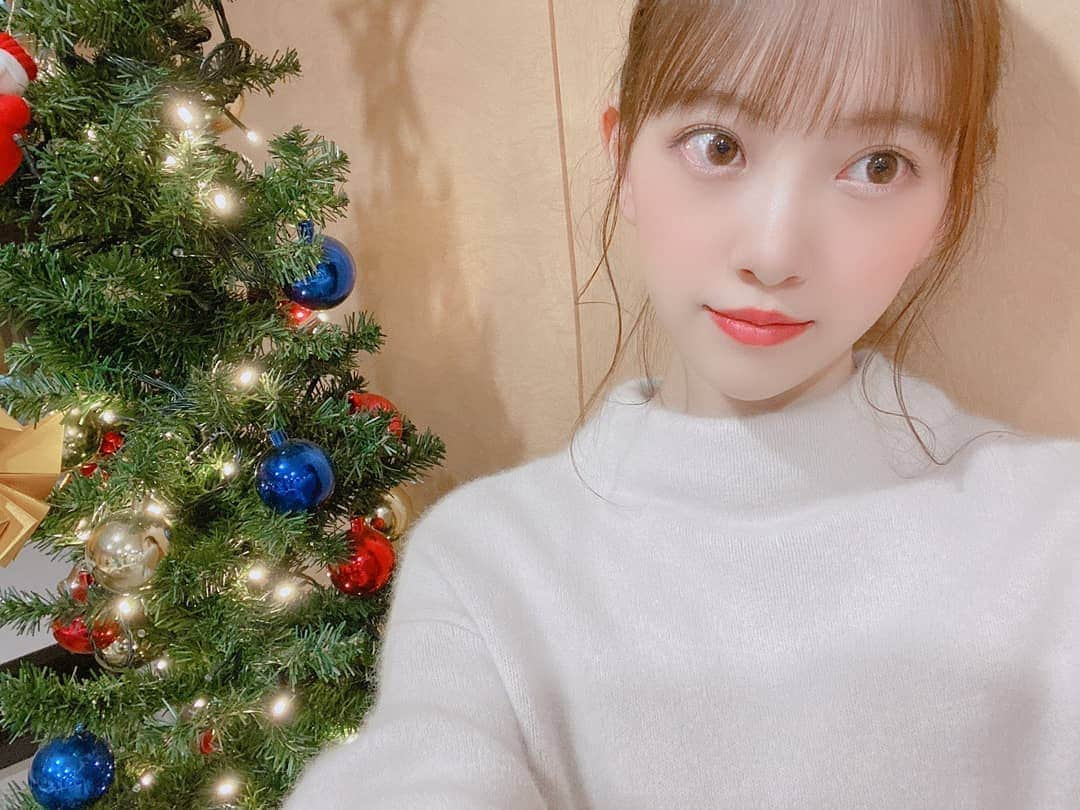 堀未央奈さんのインスタグラム写真 - (堀未央奈Instagram)「From Twitter 乃木坂46 @nogizaka46 🐦 2019年12月4日 22:11 このあと、23:45頃〜文化放送「レコメン！(#reco1134)」に堀未央奈が出演します！  皆さま、ぜひお聞きください！ https://twitter.com/nogizaka46/status/1202229037482905601 #🎄 #オテンキのり #文化放送 #レコメン #堀未央奈 #みおな #HoriMiona #乃木坂46 #Nogizaka46 #2期生 #岐阜県 #東京」12月5日 3時36分 - horimiona46