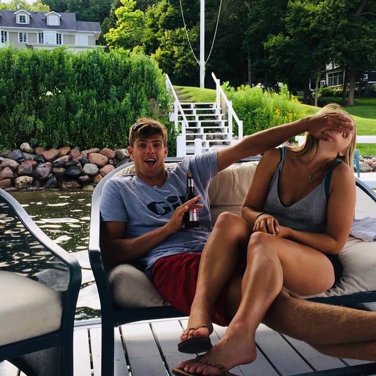 パリス・ヘンケンのインスタグラム：「Happy Birthday Goofball 🤪 you are my favorite hello and my hardest goodbye | life with you is centered around happiness and I couldn’t ask for much more 🎣💙」