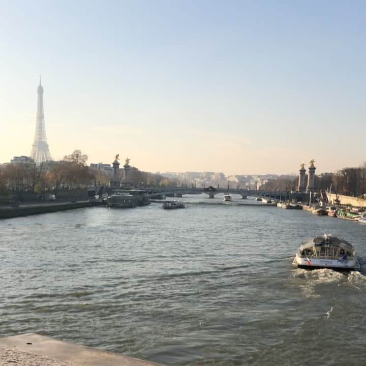 キャメロン・リチャードソンのインスタグラム：「Well played Paris....well played 💋」