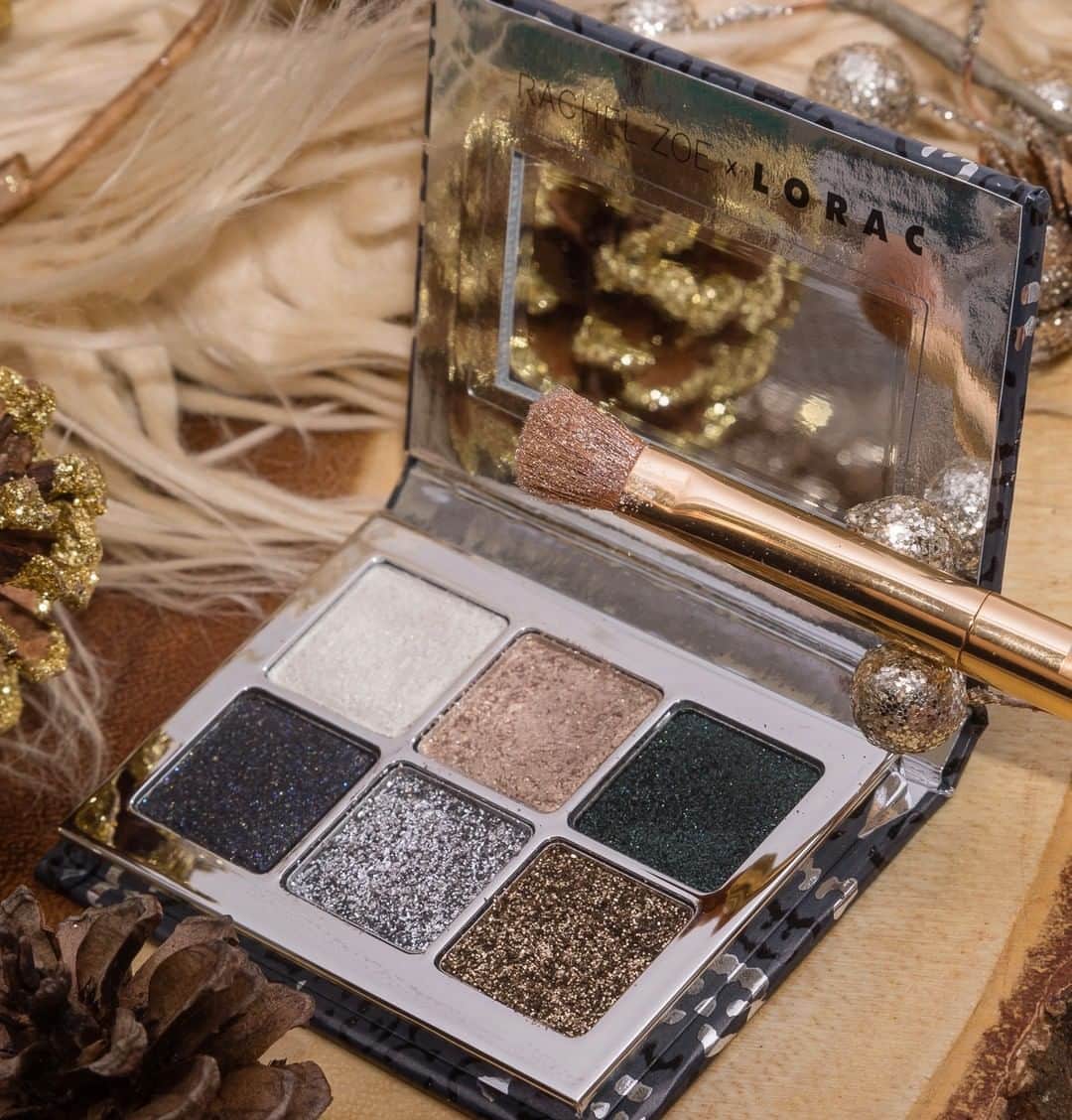 LORACさんのインスタグラム写真 - (LORACInstagram)「Have an upcoming holiday party or black tie event? SAY NO MORE! The Rachel Zoe x LORAC Hollywood Glamour Mini Palette, BLACK TIE, has got you covered! This little break out palette was made to be worn for those luxurious evenings around the holidays! Create a classic smokey eye by using the shades on the top row and bottom left, but that’s not all! Top off the look by gentley dabbing either of the press glitters (bottom middle or bottom right) to add a hint if flare to your dramatic lid! This look never fails to be show stopping, TRUST US, we guarentee you compliments 🖤✨ Shop this BLACK TIE mini palette by clicking this photo after tapping our link in bio!  #LORAC #LORACCOSMETICS #RACHELZOEXLORAC #HOLLYWOODGLAMOUR #BLACKTIE #MINIPALETTE #LORACHOLIDAY」12月5日 6時00分 - loraccosmetics