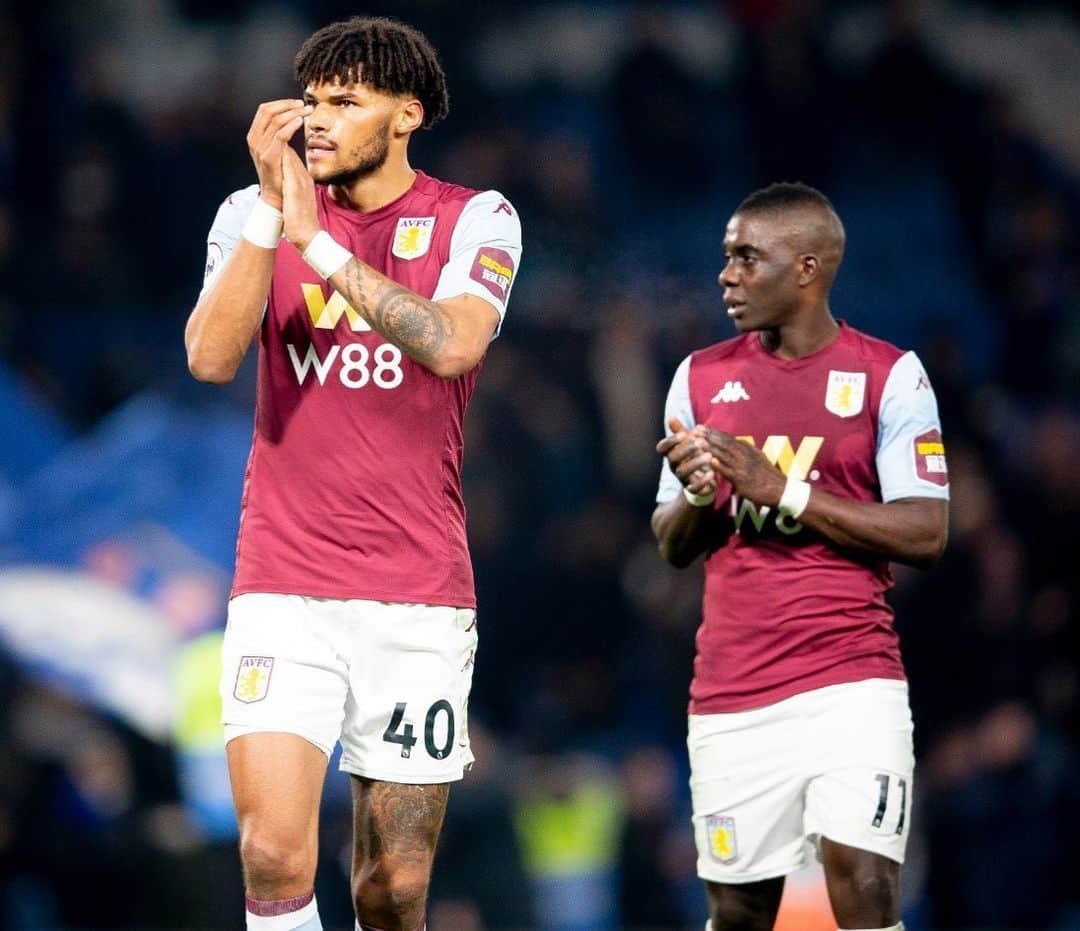 アストン・ヴィラFCさんのインスタグラム写真 - (アストン・ヴィラFCInstagram)「Not our night, but you were outstanding once again on the road. See you 🔙 at Villa Park on Sunday. 👊 #CHEAVL #AVFC」12月5日 6時50分 - avfcofficial