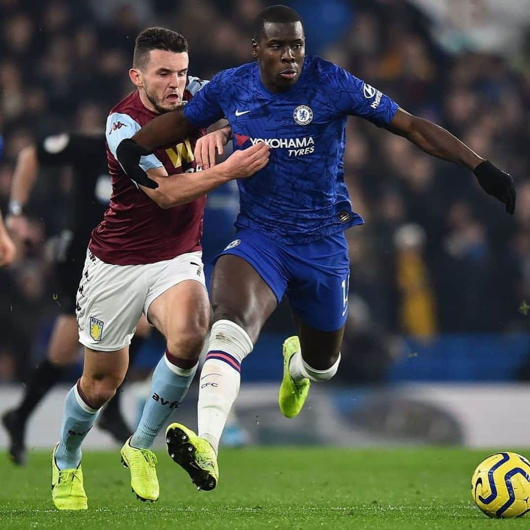 クル・ズマさんのインスタグラム写真 - (クル・ズマInstagram)「Back to winning ways ⚽️🙌🏿 @chelseafc #lazoumance」12月5日 7時43分 - kurtzouma