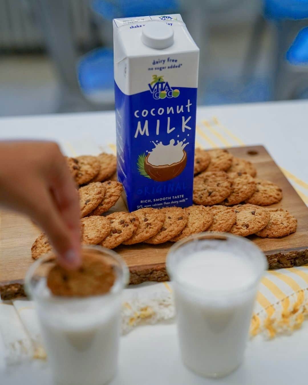 Vita Coco Coconut Waterのインスタグラム：「We heard it was National Cookie Day and we wouldn't miss the opportunity to celebrate.  But seriously, who invented cookies?  And where did the name cookie come from?  In the England they call it a biscuit and in Italy they call it a biscotto.  Where do these names come from?  And HOW on earth did they make them so delicious?」