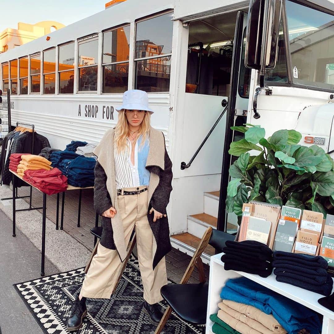 Addison Moffettのインスタグラム：「Ms. Frizzle 2019 addition」