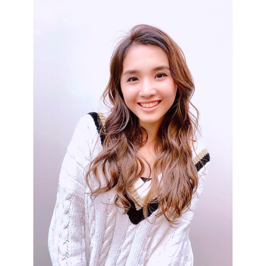 Beverlyさんのインスタグラム写真 - (BeverlyInstagram)「Love love my hair! 😍 Look at em highlights! 💁🏽‍♀️💇🏽‍♀️ Thank you @naruho_maruyama  You the best!🕺🏽✨ #Beverly #ビバリー　#ヘアカラー #haircolor #hairstyle」12月5日 17時48分 - beverly_official_