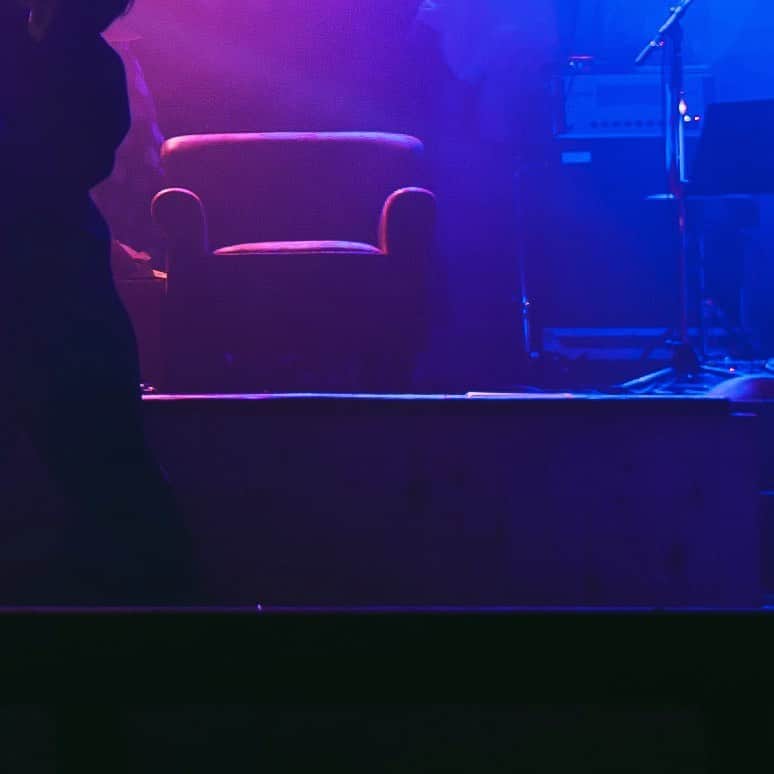 Open Reel Ensembleのインスタグラム：「✇____🔔﻿ ﻿ ✇_We played_✇﻿ Tape Crash (New Playstyle!)﻿ ﻿ ─﻿ ﻿ ✇_演奏しました_✇﻿ テープ・クラッシュ（新奏法！）﻿ ﻿ ﻿ from ZUTOMAYO's MOGU MOGU TOUR at Zepp Tokyo﻿ ﻿ #openreelensemble #reeltoreel #tape #magnetikpunk  #ずっと真夜中でいいのに #潜潜ツアー #秋の味覚編」