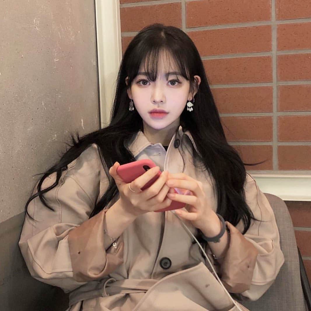 原涼香のインスタグラム：「韓国ヘアスペシャリストの私だからできる、 みんなから憧れられるような 特別なオルチャンhairに🇰🇷💕 ㅤㅤㅤㅤㅤㅤㅤㅤㅤㅤㅤㅤㅤ 年末のご予約はかなり混み合ってきています‼️ ㅤㅤㅤㅤㅤㅤㅤㅤㅤㅤㅤㅤㅤ 年末年始は12/31〜1/4までお休みです🙇🏼‍♀️🙇🏼‍♀️ ㅤㅤㅤㅤㅤㅤㅤㅤㅤㅤㅤㅤㅤ お早めのご予約を お願い致します❤️ ㅤㅤㅤㅤㅤㅤㅤㅤㅤㅤㅤㅤㅤ」
