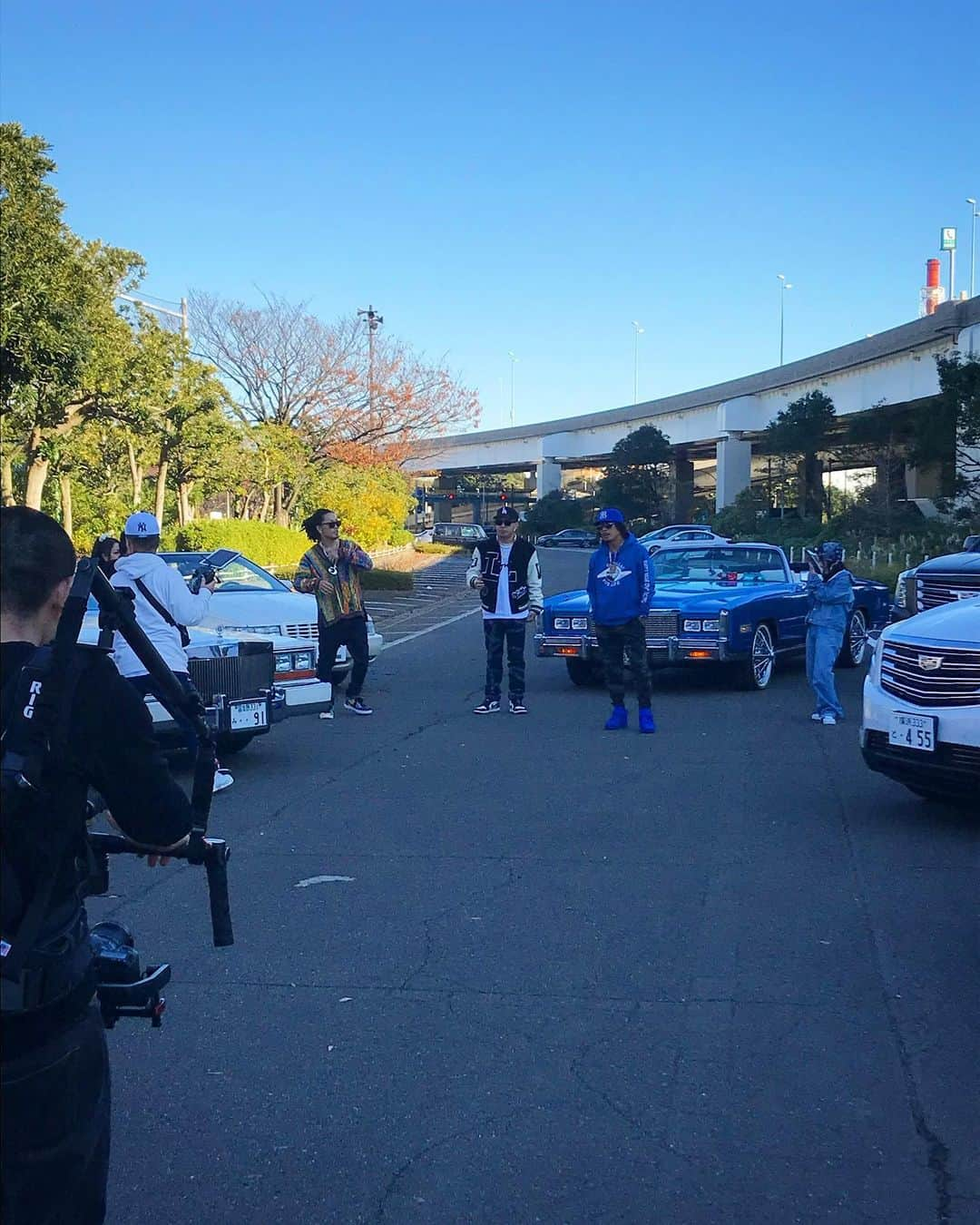 Kayzabroさんのインスタグラム写真 - (KayzabroInstagram)「“Cadillac Holiday” / DJ GO  Feat. Kayzabro, GAYA-K, MoNa MV撮影 キャデラックだらけ #videoshooting #cadillac」12月5日 19時06分 - kayzabro_ds455