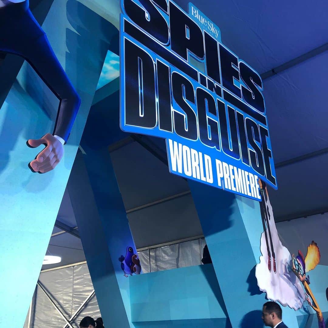 マシ・オカのインスタグラム：「Here we go! #SpiesInDisguise #WorldPremiere」