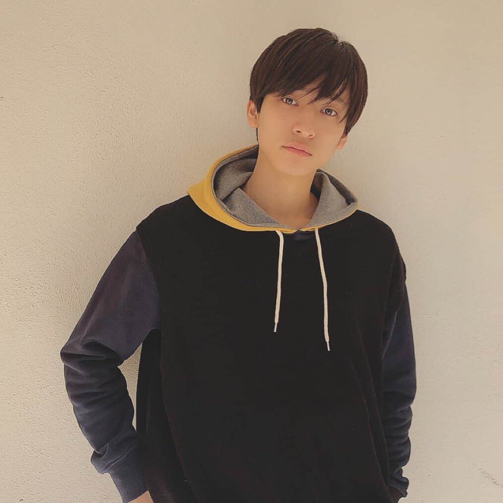 岡田翔大郎のインスタグラム：「岡田翔大郎です。 Instagramを始めました！ よろしくお願いいたします。  #岡田翔大郎」
