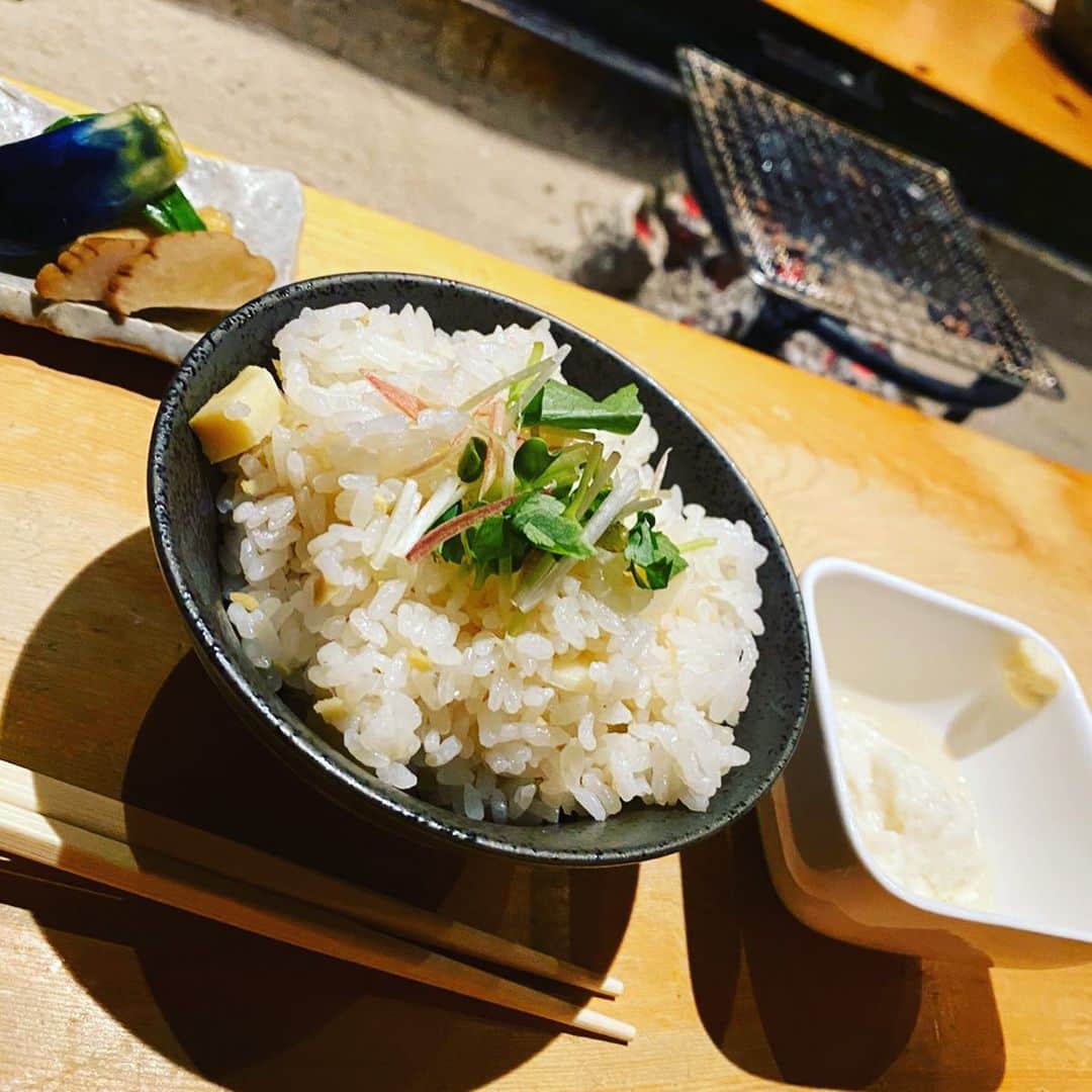 平沼翔太さんのインスタグラム写真 - (平沼翔太Instagram)「昨日はsabiに行ってきました☺️ あんまり料理の写真とか載せないから撮るの下手くそだけど、雰囲気も味も最高でした😭 今ハマってるグランメゾン東京に出てきそうな料理ばっかでテンション上がった笑  りょーけんさんありがとうございました☺️ @ryoken_0621  #TEAM徳之島」12月5日 13時12分 - hiranumashota