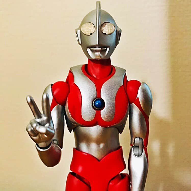 緒月遠麻さんのインスタグラム写真 - (緒月遠麻Instagram)「☺︎ ウルトラ増えた。笑  #うちのウルトラマン」12月5日 13時36分 - toma_ozuki