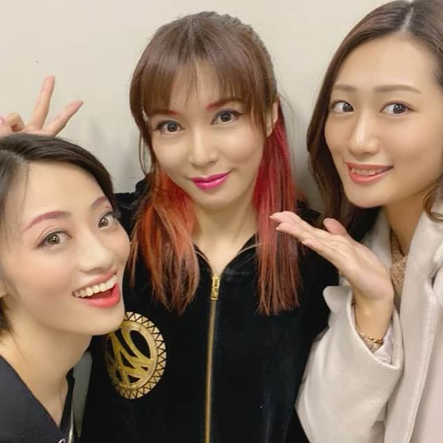 蓮城まことさんのインスタグラム写真 - (蓮城まことInstagram)「👘 劇団朱雀 復活公演 音月桂さん、藤田奈那ちゃん、 古澤光徳さんが 見に来て下さいました✨ 嬉しかったよーー😍 ありがとうございました🕺 今日は珍しい一回公演！ 楽しむぞー✨ #劇団朱雀 #復活公演 #音月桂 さん #千葉さなえ #宝塚 #雪組 #藤田奈那 ちゃん #アレッタ #古澤光徳 さん #イチタロウ #人魚姫 #高畠麻奈 ちゃん #河童村ブルース」12月5日 13時53分 - makotorenjo_king_official