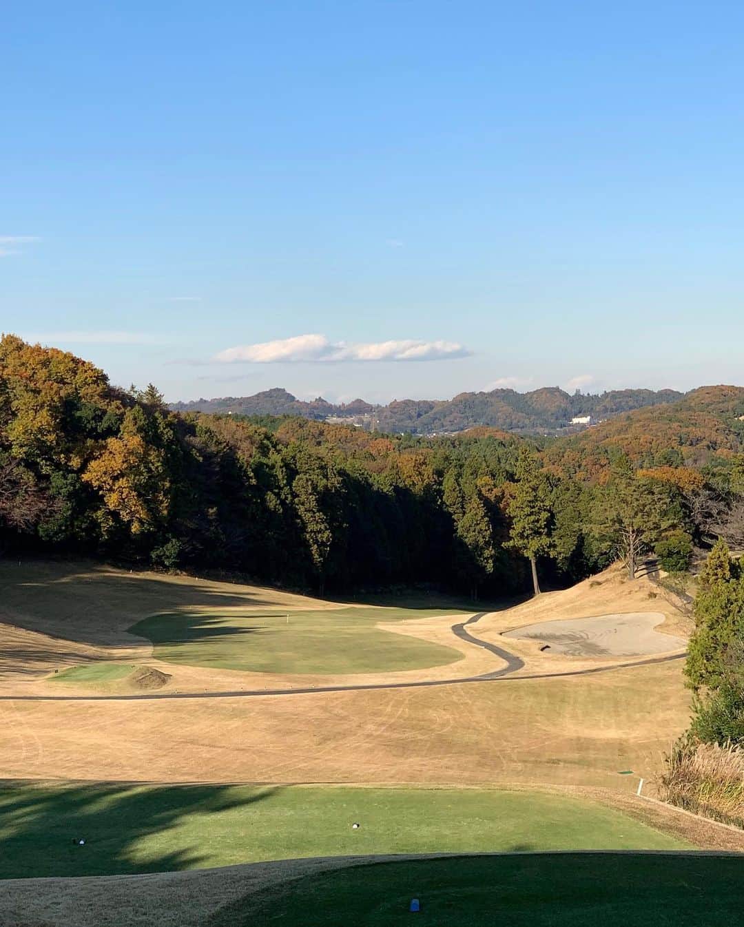 多村仁志さんのインスタグラム写真 - (多村仁志Instagram)「#⛳️ #🏌️🏻‍♂️ #golf #横浜DeNAベイスターズを応援する会 #ゴルフコンペ #今日も良い天気に恵まれ #楽しい #ゴルフ が出来ました。」12月5日 14時28分 - hit_tamu