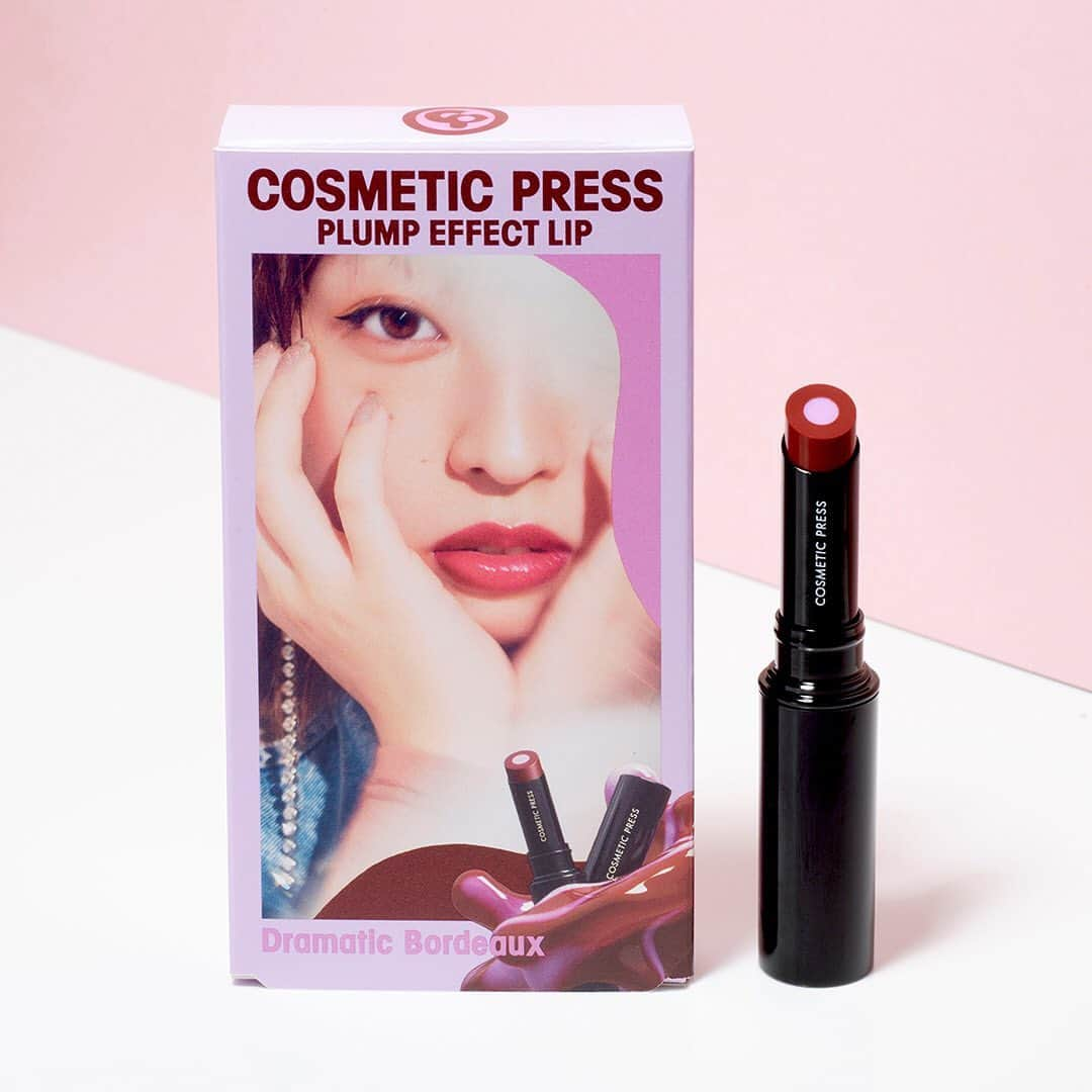 NYLON JAPANさんのインスタグラム写真 - (NYLON JAPANInstagram)「期間限定でコスメを発売するコスメティックプレス @cosmeticpress から、新シリーズのプランプエフェクトリップが本日発売。カラー層とパール層が絶妙にとけあい、ふっくらリップになれる二層口紅がとびきりクール♡ ちょっぴりモードなボルドーカラーが冬のおしゃれにもピッタリ。バラエティショップ、ドラックストア、資生堂公式オンラインショップで購入できるので、みんなもチェックしてみて！  #コスメティックプレス #プランプエフェクトリップ #SHISEIDO_PR」12月5日 15時29分 - nylonjapan