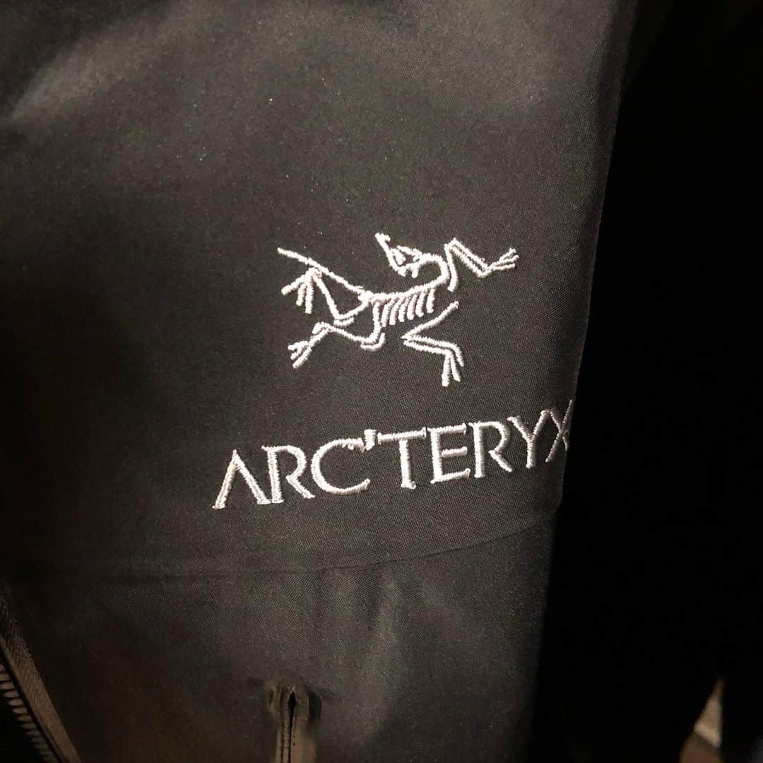 のインスタグラム：「本日は展示会周りでございます。 ムフフな発見致しました。  #arcteryx #アークテリクス #outdoor #Freeportueno #上野セレクトショップ」