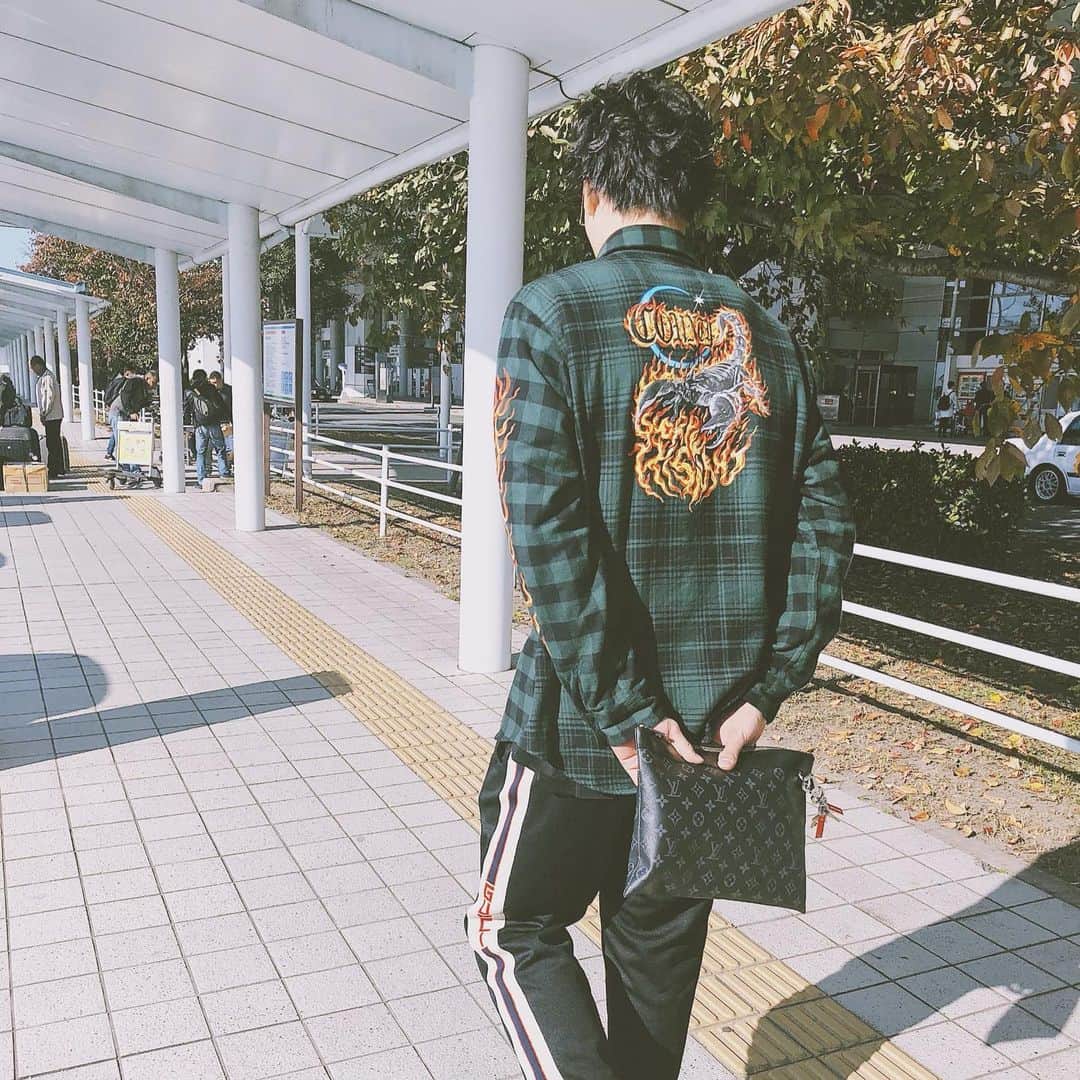 のインスタグラム：「ゆっくり出来る時間に写真フォルダ見返してたら懐かしい写真沢山あった🔥 たまには見返してみるのも楽しい🙆‍♂️ 良い思い出です😊  #松田宣浩 #マッチさん #熱男 #武田翔太 #大竹耕太郎 #高橋礼 #板東湧梧 #甲斐野央 #バンデンハーク #お父さん犬」