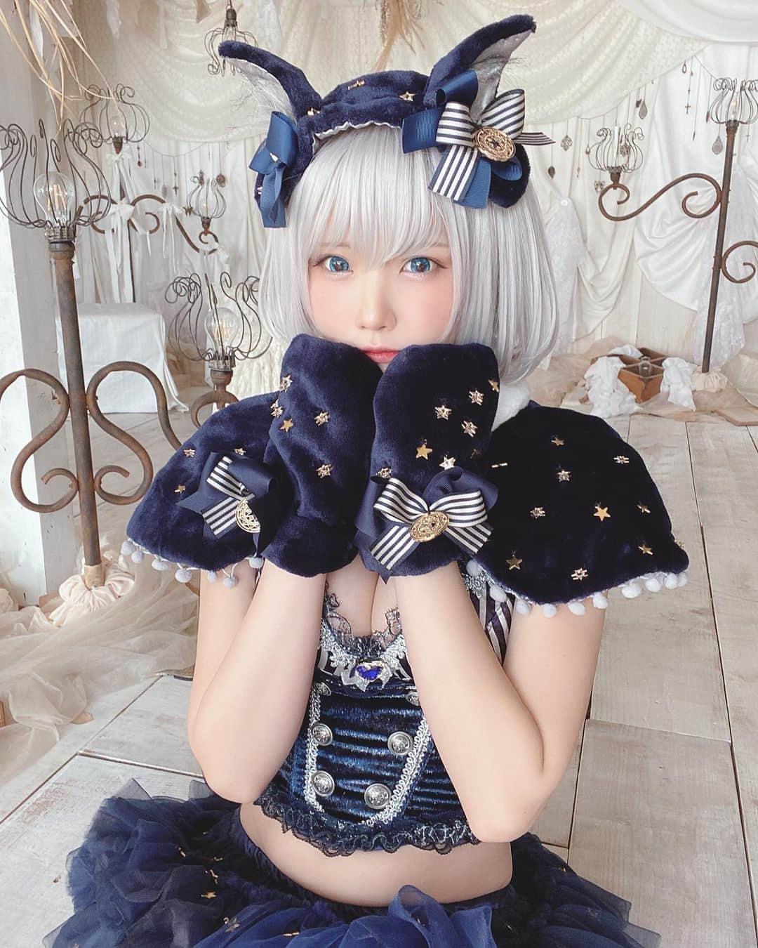 えなこさんのインスタグラム写真 - (えなこInstagram)「今回の新作写真集は「ネイビー」カラーをテーマにした作品です🌟 あと2着もとっても可愛い衣装なのでお楽しみに😋✨ #cosplay #navyblue #japanesegirl」12月5日 17時02分 - enakorin