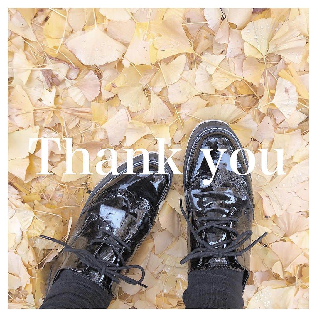 清家麻里奈のインスタグラム：「"Thank you"の言葉につきる✨長かった撮影も終わり滋賀から帰ってきました❗️滋賀いいところだったなぁ😊✨大好きになった❤️自然豊かで空気が澄んでて野菜が美味しい❗️今回のお仕事で色んなことを学んだので明日からも頑張ります^ ^出会ってくれたみなさま、、ありがとうございました！また会える日まで😆✨ #一期一会 #学び #頑張ります #情報解禁 #まだまだ #焦らしてごめん w #気長にお待ち下さい #ちなみに #ニュー #new #シューズ #zara #ザラ #滋賀 #ひこにゃん #かわいかった」