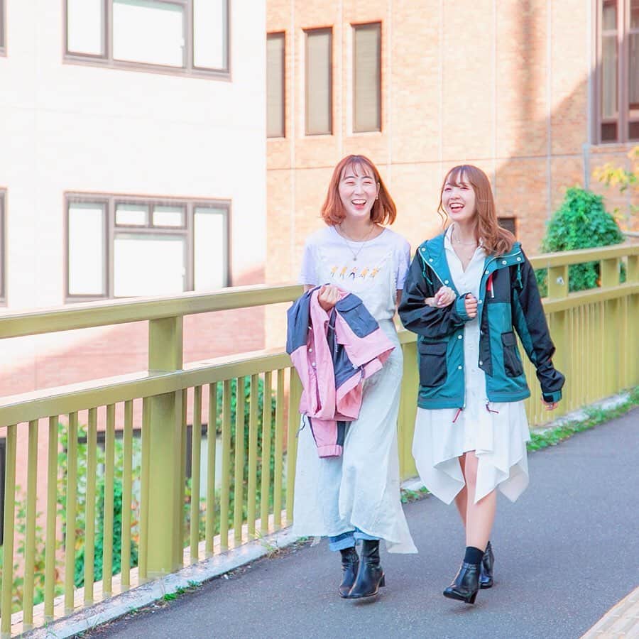 SuperGroupiesのインスタグラム：「⠀ ＼フォロー&いいねで／﻿ #ヒロアカ のアウターをプレゼント🎁 ⠀ 毎週木曜日は#スパグルプレゼント の日💕 今週のプレゼントアイテムは?!👇🏼 『僕のヒーローアカデミア』とのコラボ、 #緑谷出久 モデルのアウターです✨ ⠀⠀⠀⠀⠀⠀⠀ 応募方法などの詳細は下からCheckしてね✅ ⠀ ⠀ 🎁WEEKLY GIVEAWAY: #MyHeroAcademia jacket We’re giving away an official collaboration jacket to a winner! To enter: 1️⃣FOLLOW US @supergroupies 2️⃣LIKE THIS POST You can enter until December 11th at 23:59 JST. Win a #Deku model jacket! Good Luck! ⠀⠀⠀⠀⠀⠀⠀ ──────────────────────﻿ 👊Today’s Item👊 My Hero Academia Collaboration Series Izuku Midoriya and Ochaco Uraraka model #mountainjacket ──────────────────────﻿ ⠀ ⠀ ヴィンテージな色合いが 可愛いマウンテンパーカー💗 スポーティーなアイテムですが ボトムスはあえてスカートを選び、 ギャップコーデを狙いました✨ ⠀ 足元も大人なヒールにすると さらにこなれ感がUP⬆︎ ⠀ ⠀ ⠀⠀⠀⠀⠀⠀⠀⠀⠀⠀⠀⠀ ここで… 新プレゼントキャンペーンのお知らせです💁‍♀️🗯️ ⠀⠀⠀⠀⠀⠀⠀ 応募条件を満たした方の中から抽選で、﻿ 【1名様】にこちらのアイテムをプレゼント🎉﻿ ＝＝＝＝＝＝＝＝＝＝＝＝＝＝＝＝＝＝＝＝＝＝＝﻿ 🎁プレゼント商品🎁﻿ 『#僕のヒーローアカデミア』 ✅ 緑谷出久モデル / アウター （サイズ：レディースFree） ＝＝＝＝＝＝＝＝＝＝＝＝＝＝＝＝＝＝＝＝＝＝＝﻿ ⠀⠀⠀⠀⠀⠀⠀ ⠀⠀⠀⠀⠀⠀ 下記の詳細をチェックして、 #ヒロアカ コラボアイテムを当てよう💓 ＝＝＝＝＝＝＝＝＝＝＝＝＝＝＝＝＝＝＝＝＝＝＝﻿ 🎁キャンペーン期間🎁 12/5（木）〜12/11（水）23時59分まで﻿﻿ ⠀⠀⠀⠀⠀ ⠀⠀⠀⠀⠀ 🎁応募方法🎁 カンタン2ステップで応募できます！ ─────────────────────﻿ 1️⃣SuperGroupies 公式アカウント（ @supergroupies ）をフォロー﻿ 2️⃣この投稿を「いいね！」 ─────────────────────﻿ 📍「いいね！」する対象投稿はこの投稿を含め3つ！ 📍3つ全部に「いいね！」をすると当選確率がアップ！ ⠀⠀⠀⠀⠀⠀⠀ ⠀⠀⠀⠀⠀⠀⠀ 🎁注意事項🎁 📍当選者には1月31日(金)までに当店のアカウントからDMをお送りします。 📍当選商品は撮影に使用したサンプル品となります。ご了承のほどお願いいたします。⠀ 📍当選した方はこちらのアカウント・ライブ配信にて紹介させていただく場合がございます。 ⠀ 🌎THIS GIVEAWAY IS OPEN TO ALL COUNTRIES. 📍The winner will get DM from us by Jan. 31 and also might be announced in our stories or live video. 📍The prize has been used for our fashion shooting previously, so be aware that it’s not a brand new product. 📍This giveaway is not sponsored, endorsed, or administered by, or associated with Instagram. ＝＝＝＝＝＝＝＝＝＝＝＝＝＝＝＝＝＝＝＝＝＝＝ ﻿ ⠀⠀⠀⠀⠀⠀⠀ ⠀⠀⠀⠀⠀⠀⠀ ご応募は12月11日（水）まで！ たくさんの「いいね！」お待ちしております👏﻿ ⠀⠀⠀⠀⠀⠀⠀ ご質問等ございましたらコメント欄にて承ります🎀﻿ ⠀ ⠀ ⠀ #supergroupies #anime #japaneseanime #スーパーグルーピーズ #アニメ #アニメコラボ #コラボグッズ #ファッションにアニメを #アニメグッズ #アニメ好き #プレゼントキャンペーン #カジュアルコーデ #ストリートコーデ #スポーティーコーデ #なりきりコーデ #アニメバウンド #麗日お茶子 #IzukuMidoriya #OchacoUraraka #animebound #GIVEAWAY」