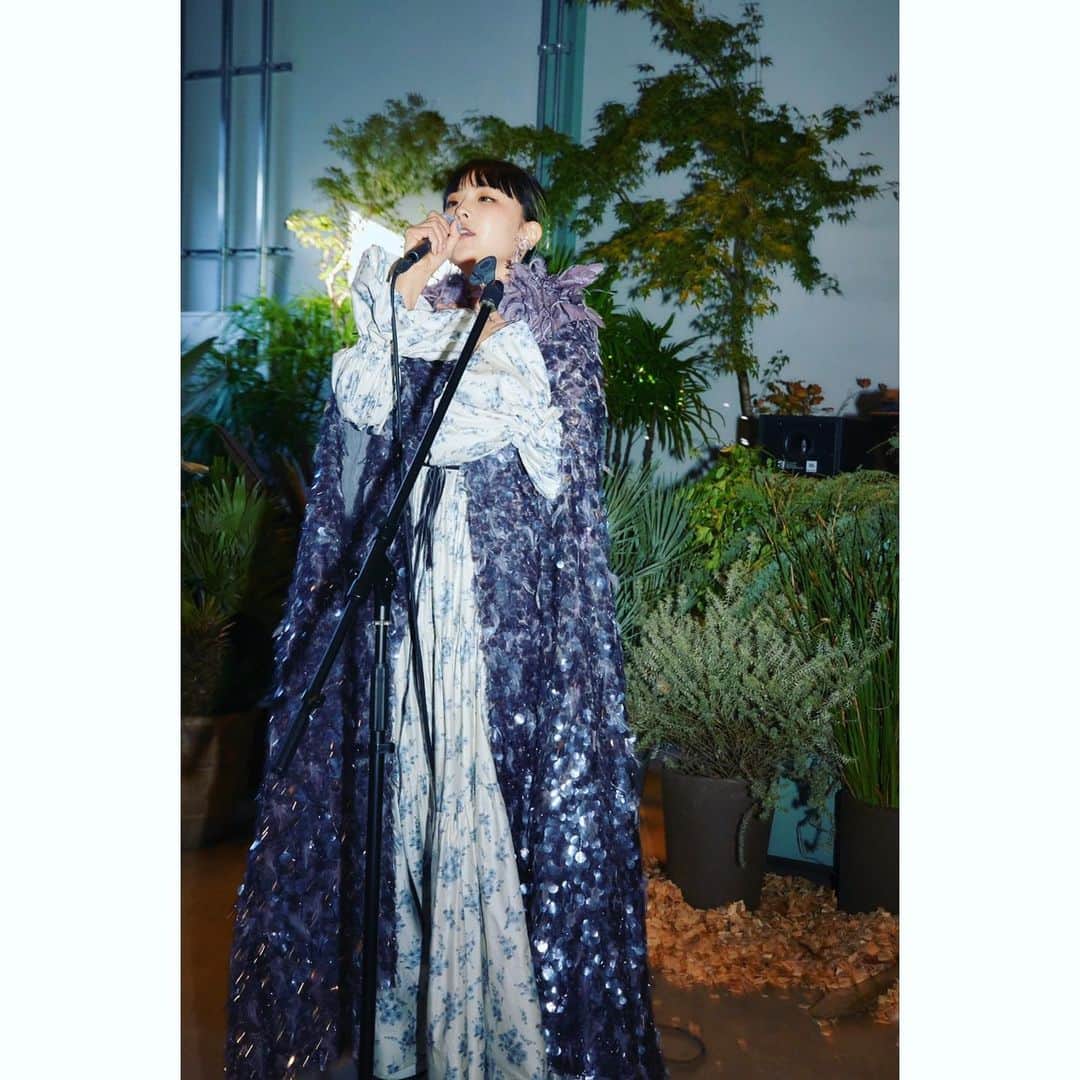 Young Juvenile Youthのインスタグラム：「🧚‍♀️🧚‍♀️🌱🌳🍀🌿 My fairy dress by @marcjacobs」