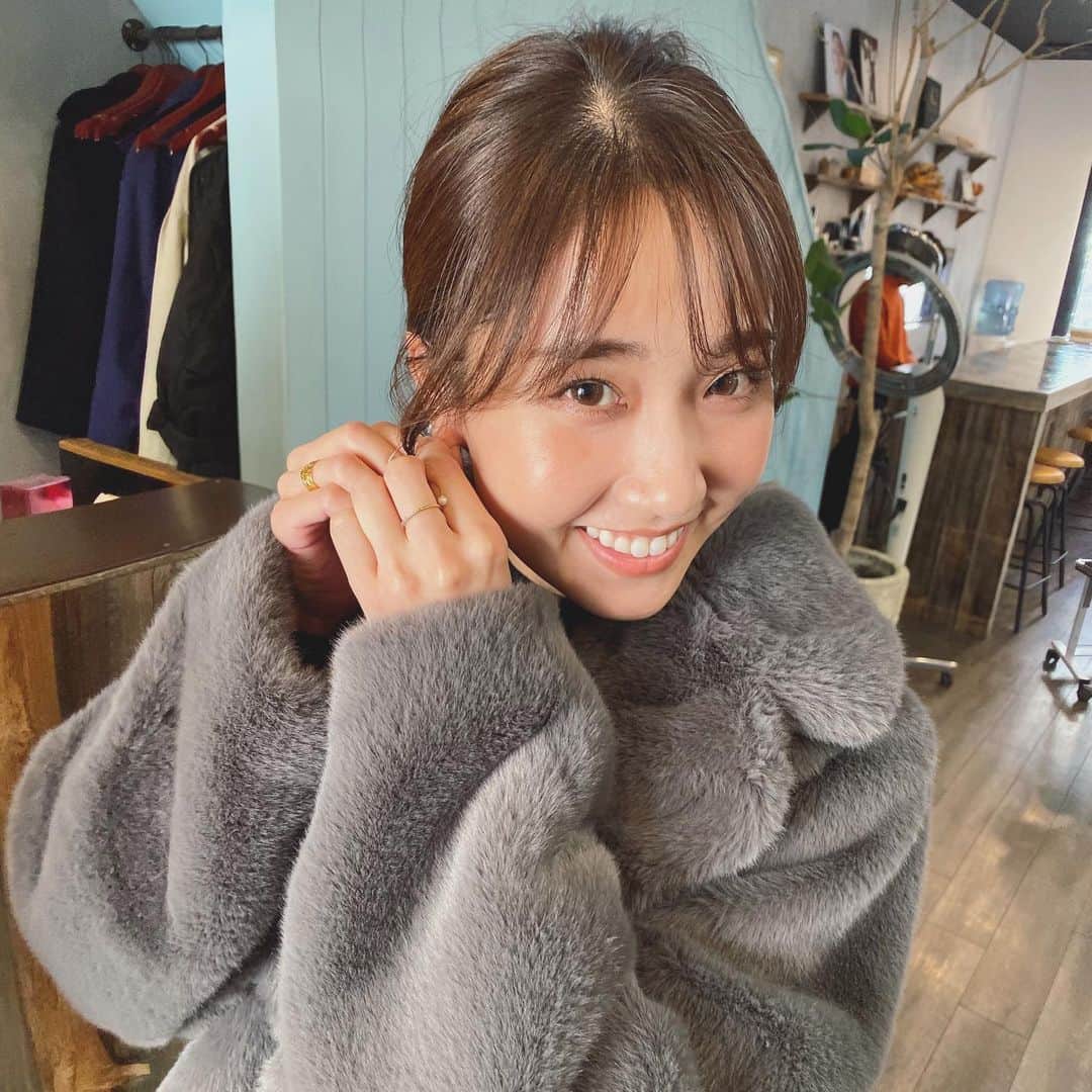野口和弘のインスタグラム：「髪を結ぶなら前髪はシースルーがオススメですよ☺︎ . ちょい目にかかるくらいの長さが○ . #お客様ヘア #cieca.」