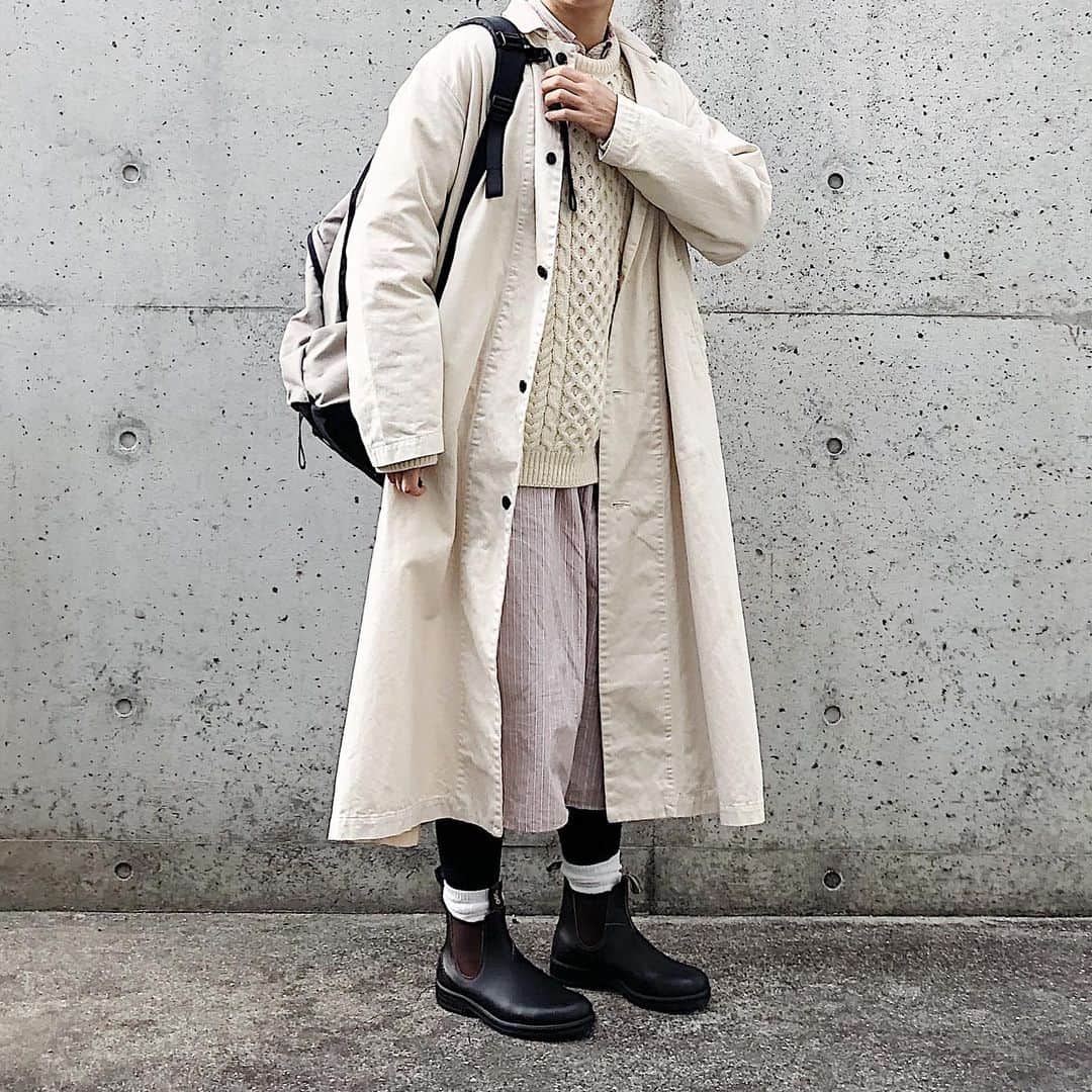 ryokoさんのインスタグラム写真 - (ryokoInstagram)「▪︎ . ニットとシャツワンピとコートに 早速合わせるブランドストーン。 . . . coat #harvesty knit #used shirt dress #comoli shoes #blundstone #blundstone500  bag #macpac」12月5日 20時57分 - ryo___ka