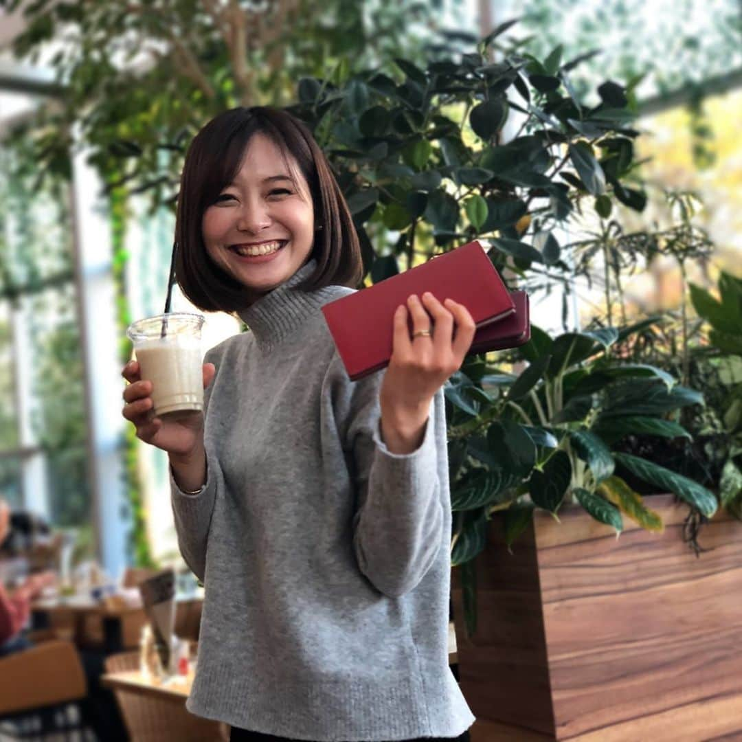 久冨慶子さんのインスタグラム写真 - (久冨慶子Instagram)「・ 先日テレビ朝日1階にある EXガーデンカフェで お茶しました☕️ 私は先に抜けたので バナナジュースを テイクアウト🍌 とっても濃厚で美味しい😋 人気メニューだそうです！！ アナウンサーとのコラボメニュー 是非食べにきてください🙌 ＊ ＊ #テレビ朝日 #exガーデンカフェ  #バナナジュース #本間アナが帰り際を撮ってくれました #久冨慶子 #アナウンサー #カフェ #🍌」12月5日 21時09分 - keiko0hisatomi