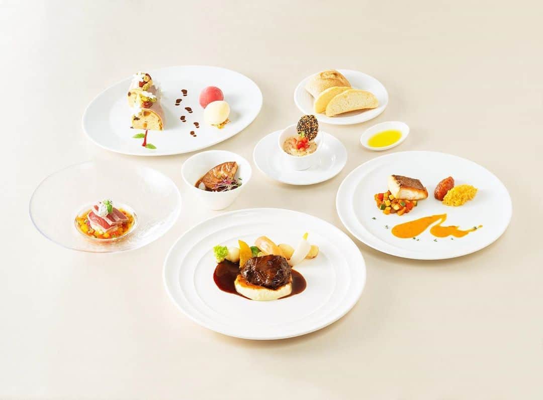 ザ・サーフ オーシャンテラスのグルメインスタ