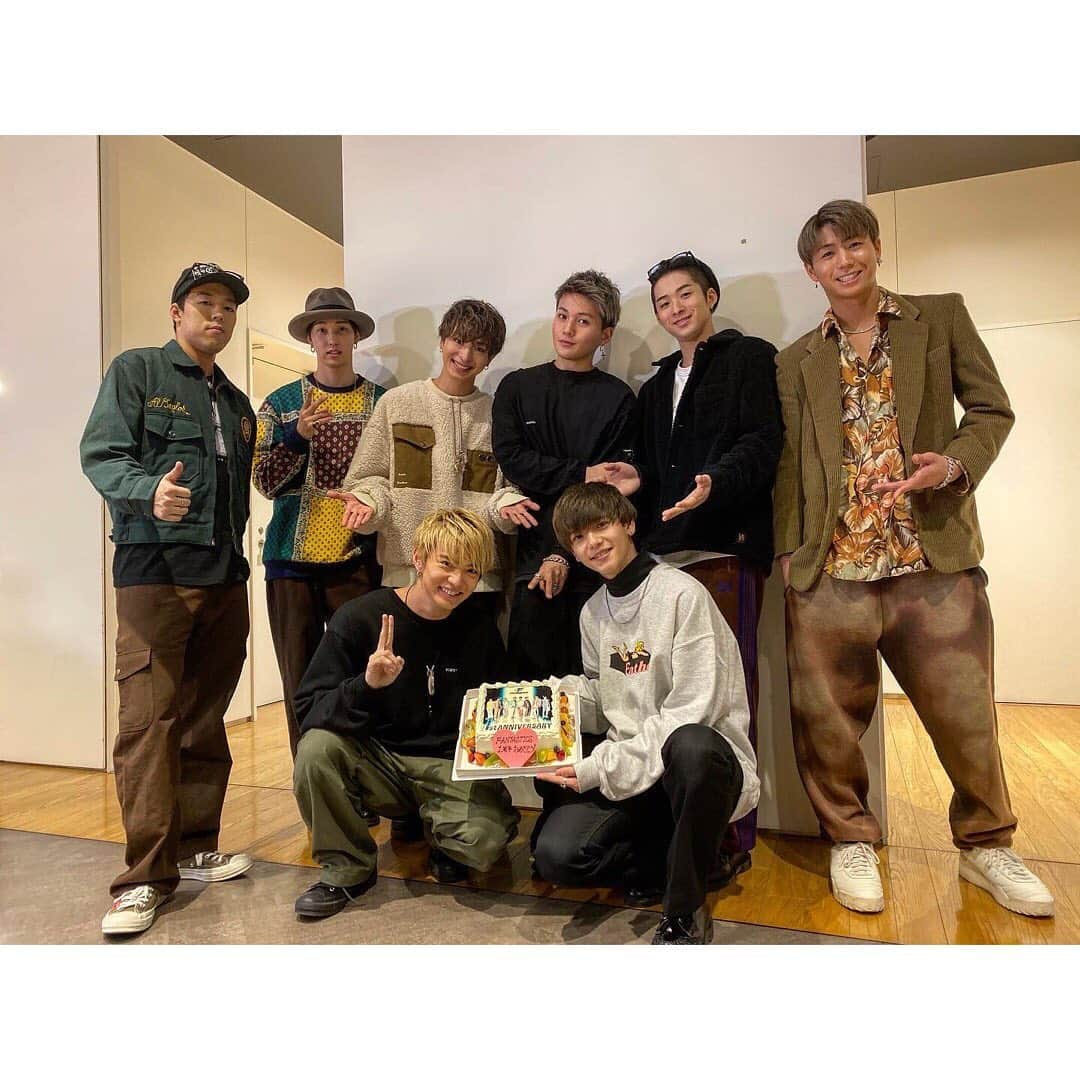 木村慧人さんのインスタグラム写真 - (木村慧人Instagram)「FANTASTICS デビュー1周年‼️ これからも9人で頑張ります🔥 そして、LINE LIVE 視聴してくださった皆さん ありがとうございます✨ 幸せです‼️ #FANTASTICS #デビュー1周年 #ありがとうございます！」12月5日 21時53分 - keitokimura_official