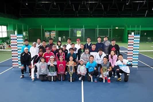 美濃越舞さんのインスタグラム写真 - (美濃越舞Instagram)「先日、Tennis Tribe様のイベントに参加させていただきました！ テニスの後に食事会もあり、皆さんの沢山の笑顔を見ることができて嬉しかったです🌷 参加してくださった皆様、関係者の全ての皆様、ありがとうございました✨  #tennistribe #tennis #昭和の森テニスセンター #昭島 #テニス」12月5日 22時37分 - mai_minokoshi