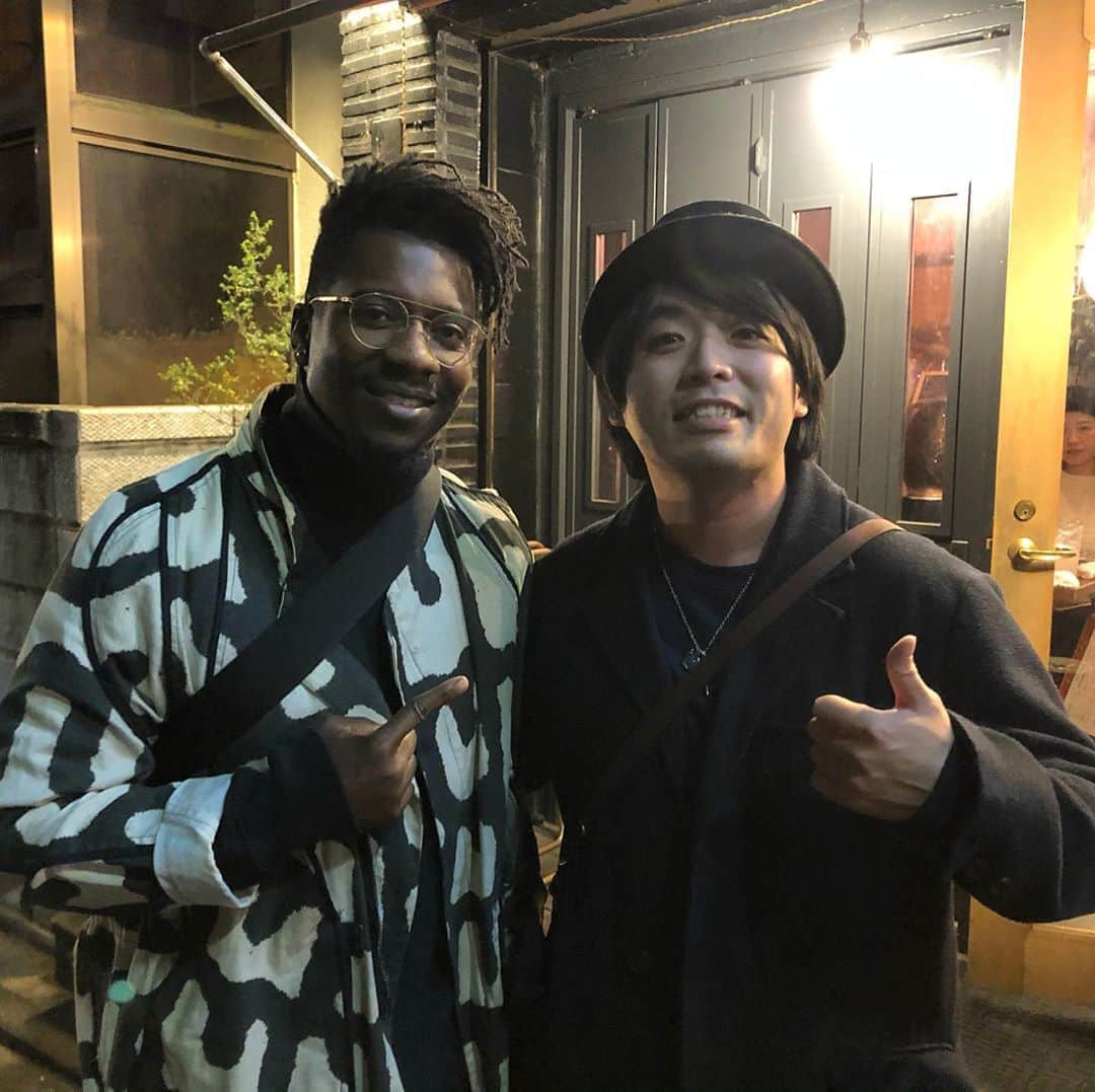井澤惇のインスタグラム：「Animal as leaderのTosin Abasi(@tosinabasi )と飲んできたよ」