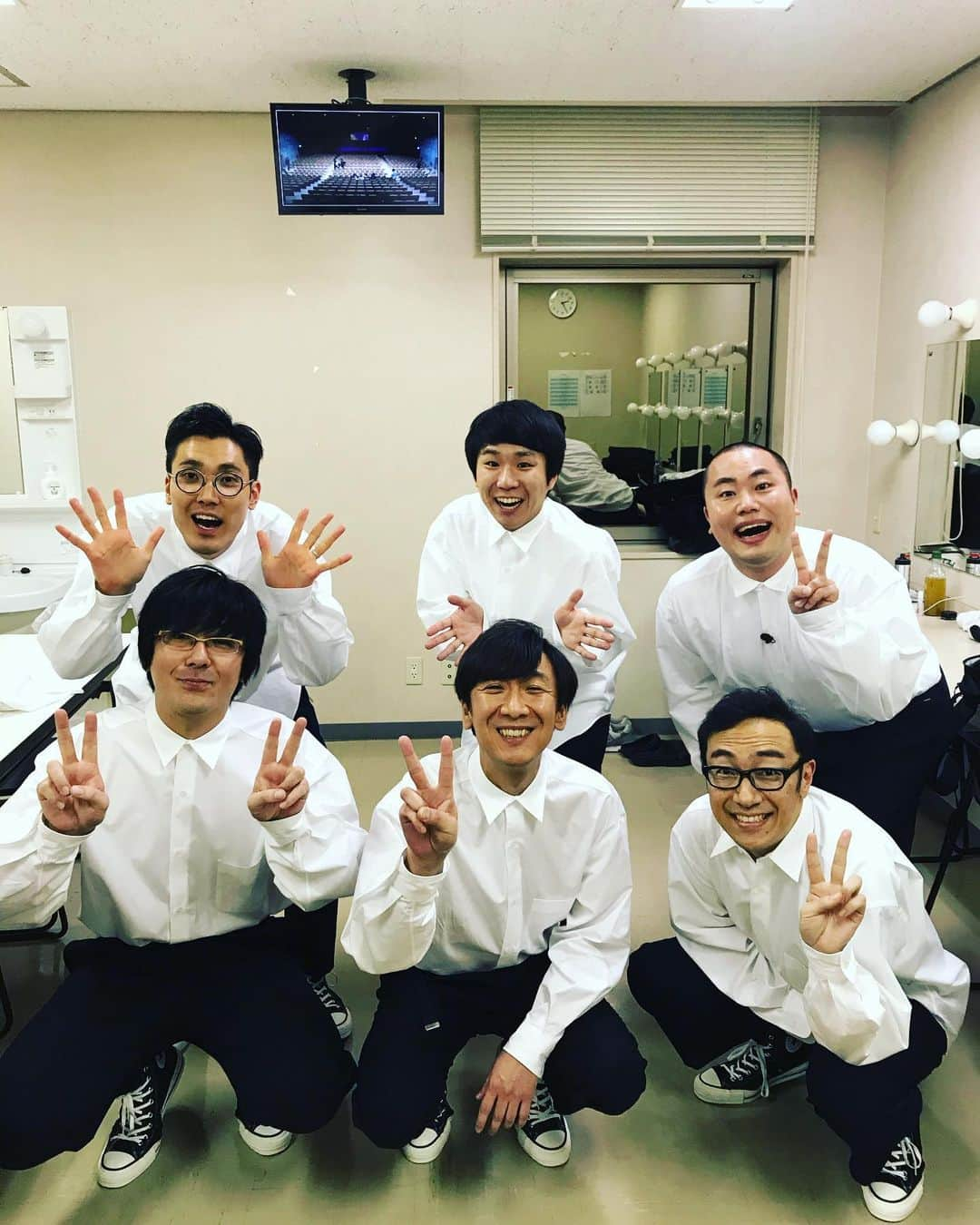 角田晃広さんのインスタグラム写真 - (角田晃広Instagram)「東京追加公演初日終了！ ハナコとのコントも楽しかったー。 アメトーーク！『東京03飯塚大好き芸人』放送中です！！ #東京03#人間味風#ハナコ」12月5日 23時31分 - akihiro_kakuta