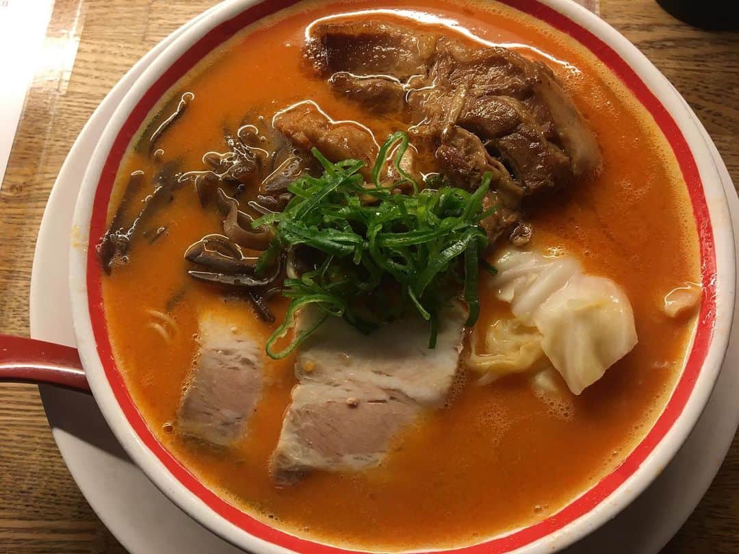 南端まいなのインスタグラム：「ラ」